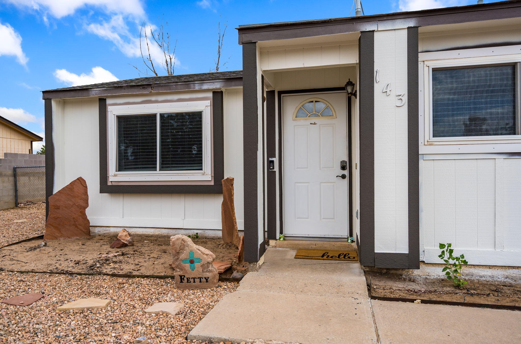 143 Pecos Loop SE