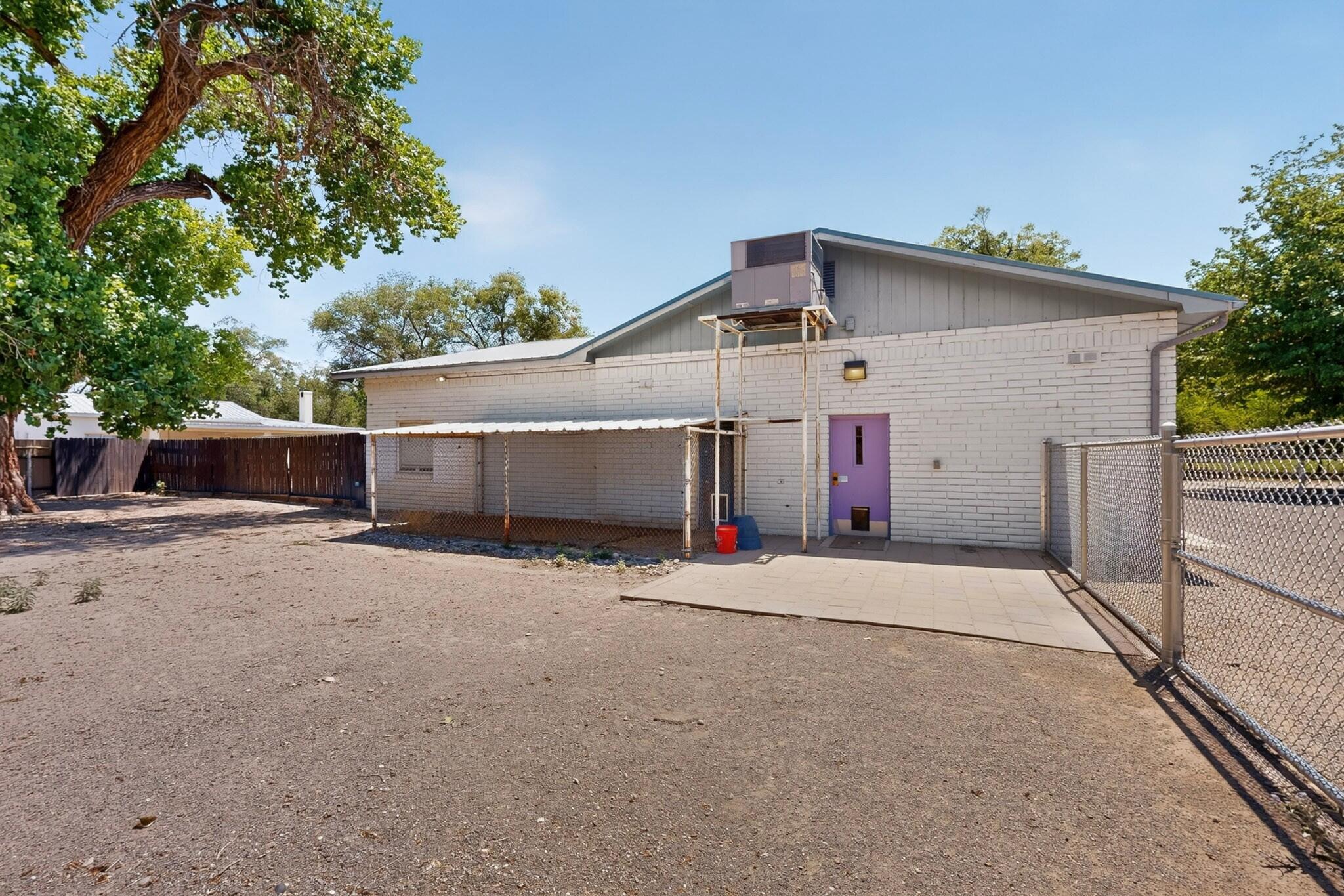 655 Country Lane