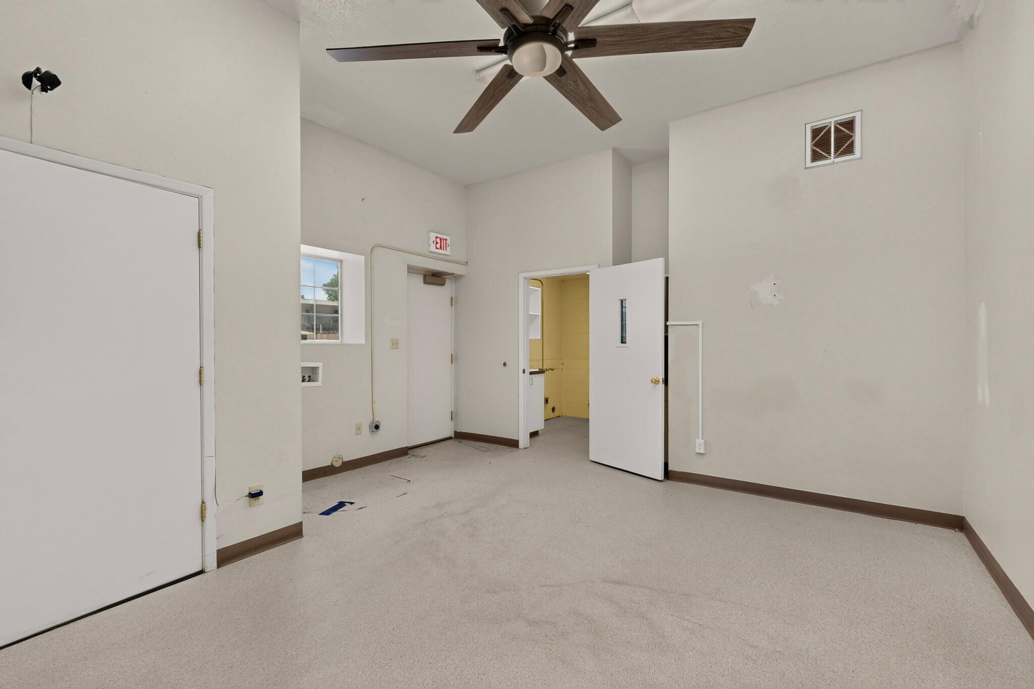 655 Country Lane