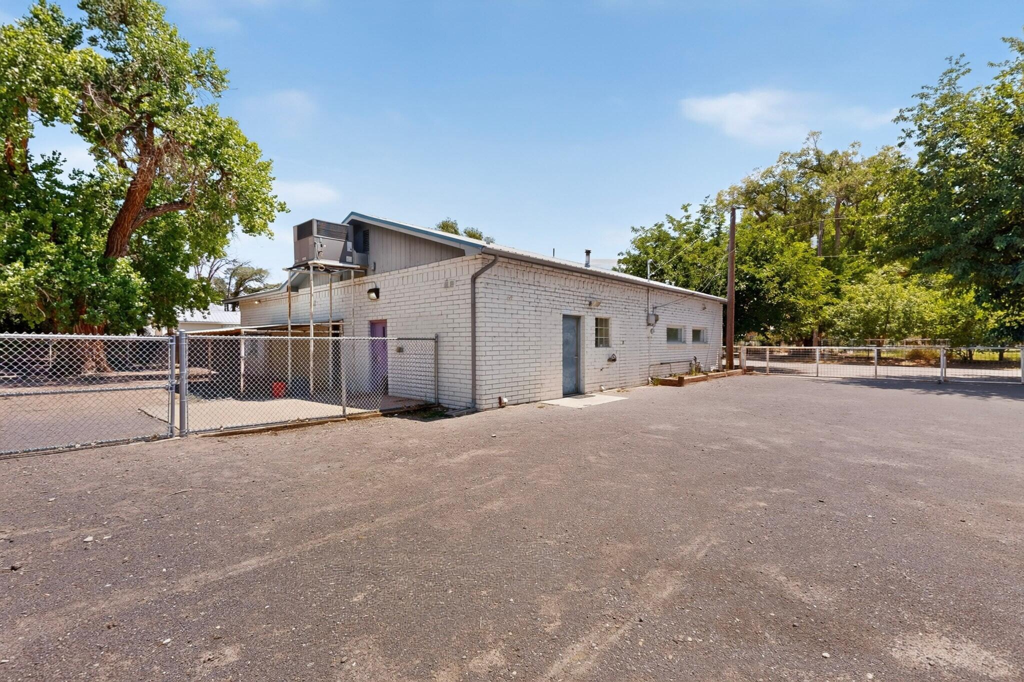655 Country Lane