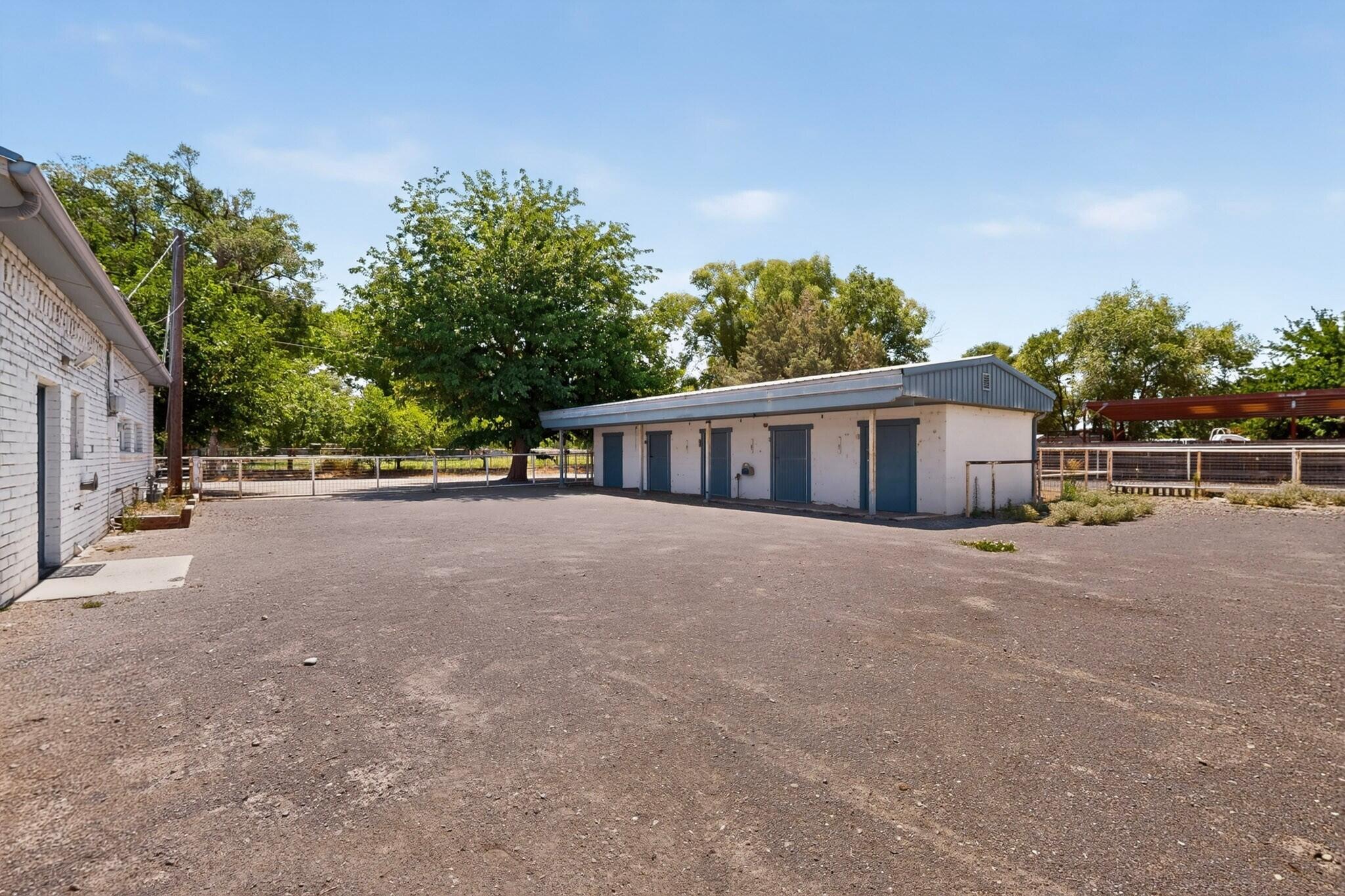655 Country Lane