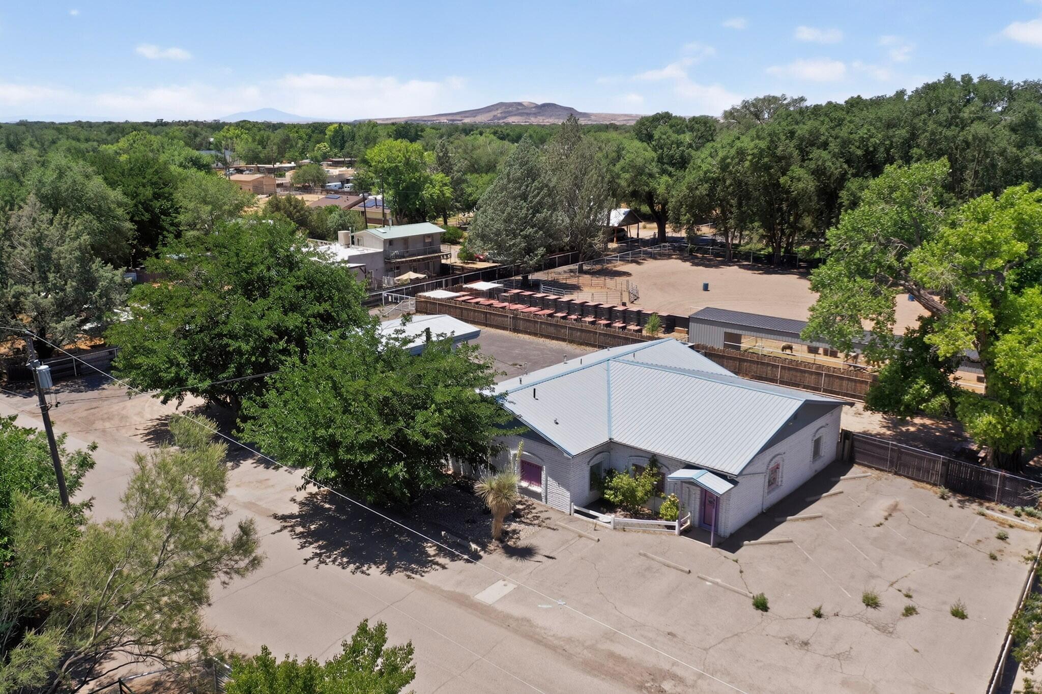 655 Country Lane