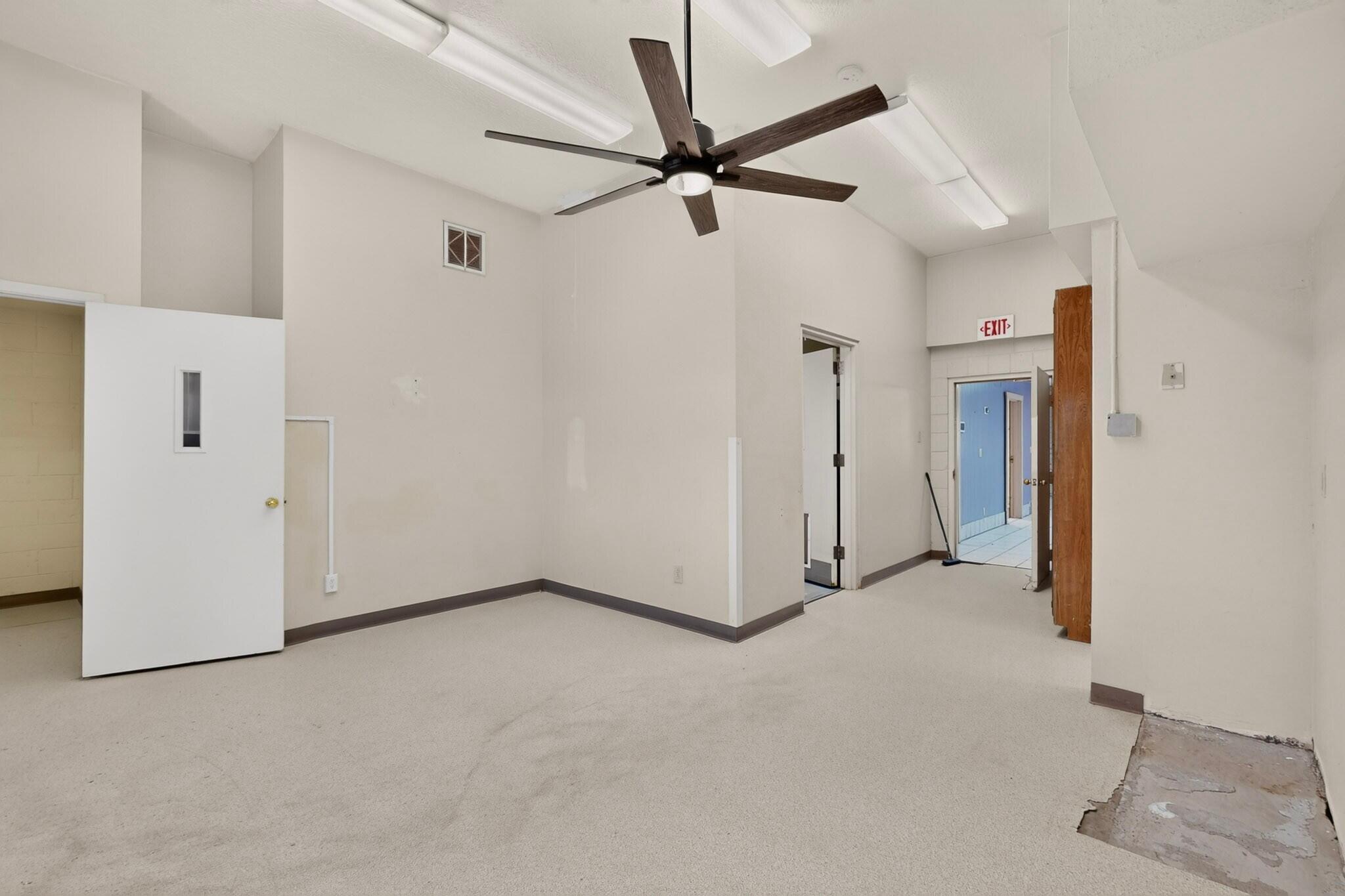 655 Country Lane