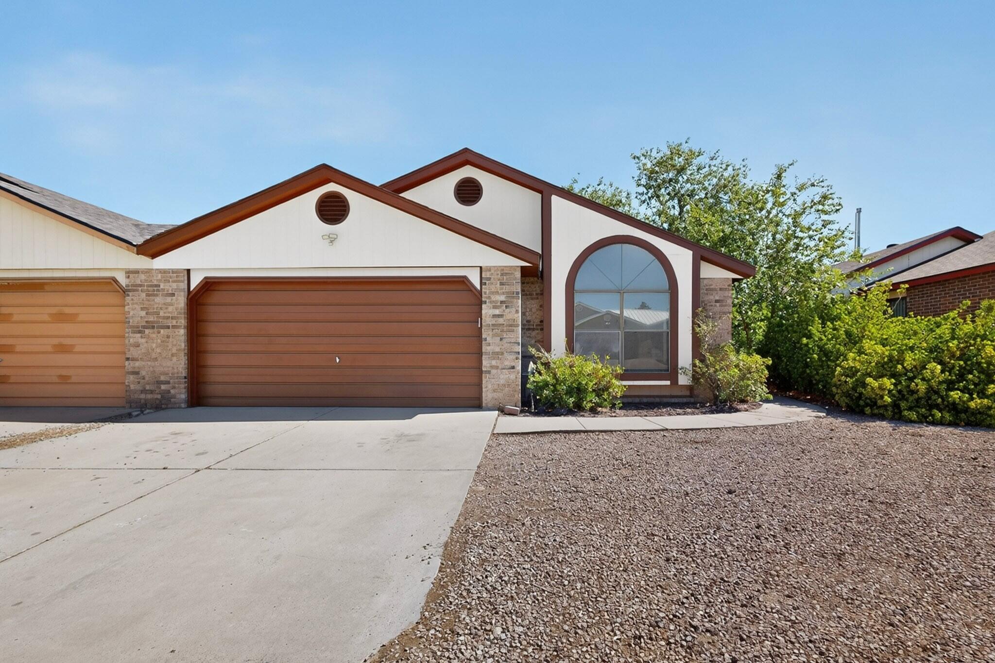 1954 Gomez Drive SW