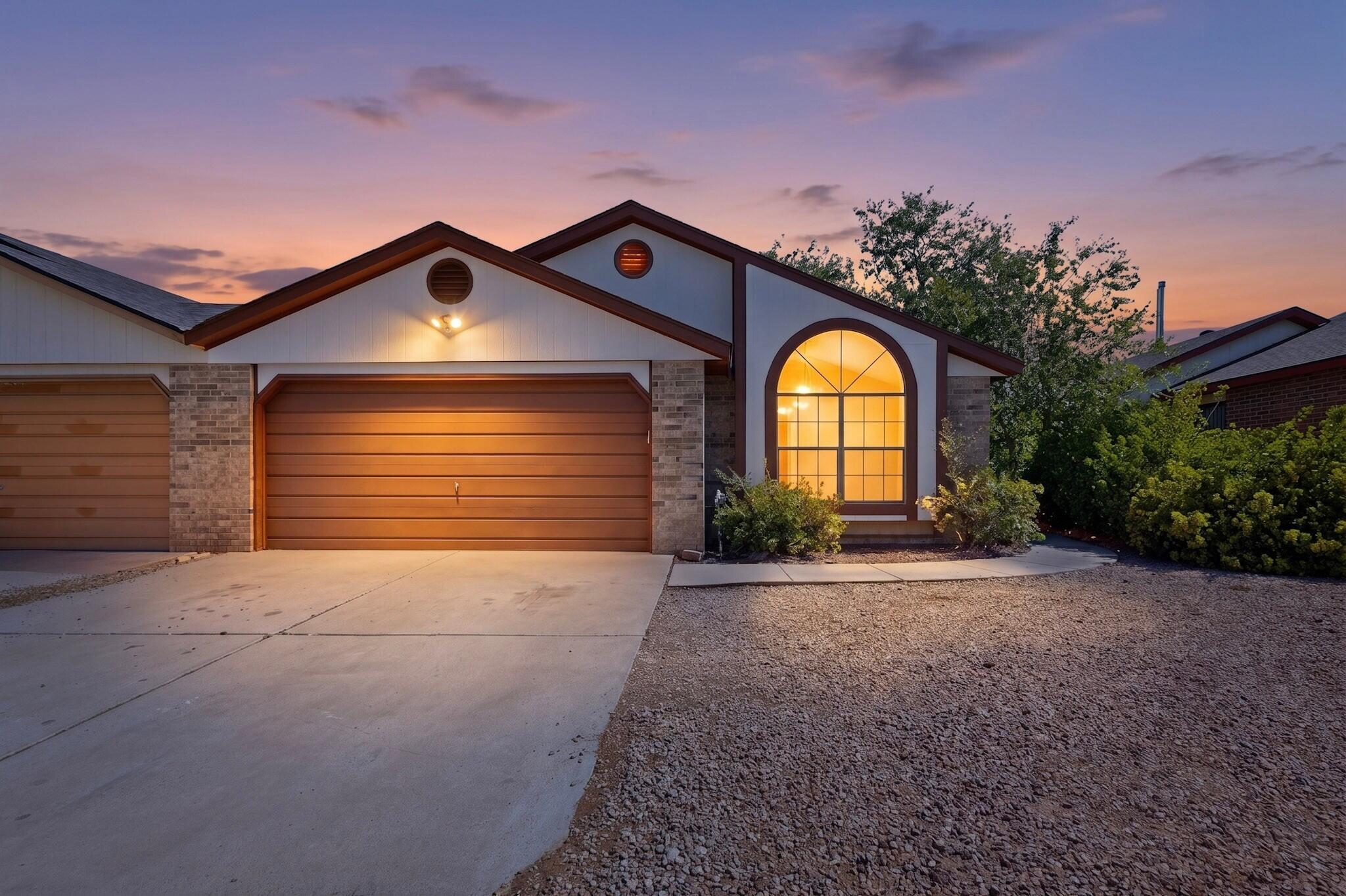 1954 Gomez Drive SW