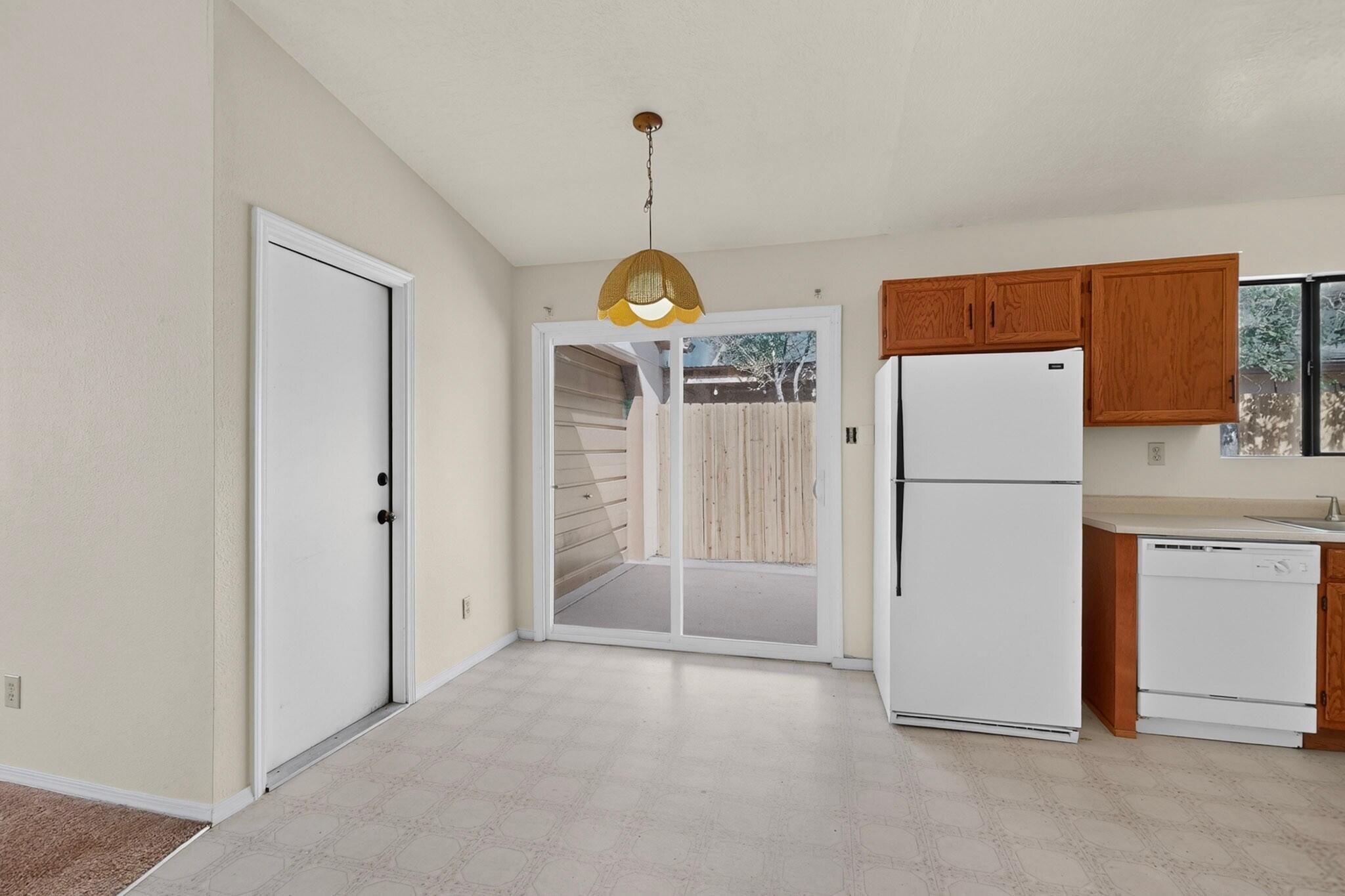 1954 Gomez Drive SW