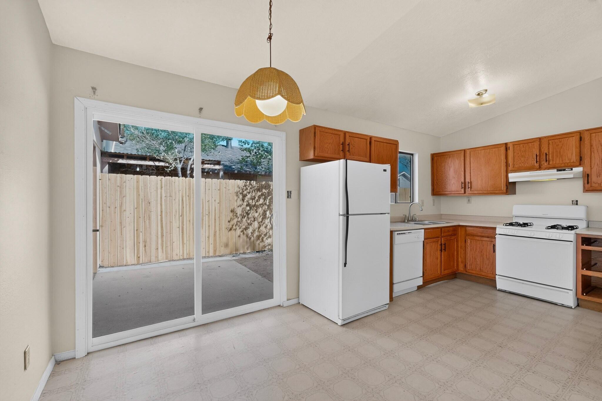 1954 Gomez Drive SW