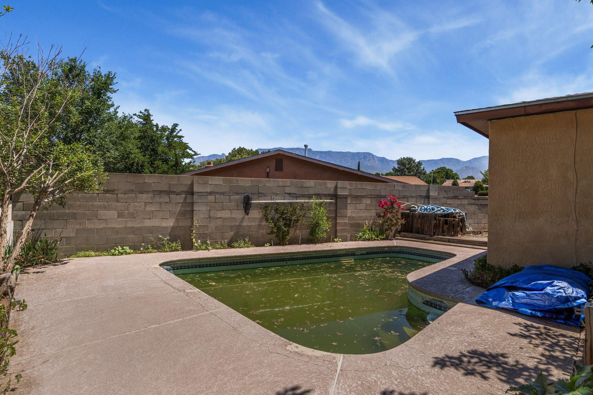 5337 Van Christopher Drive NE