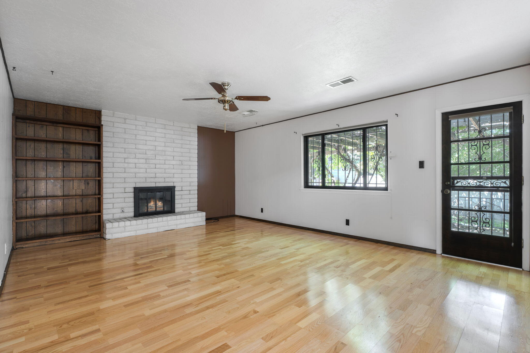 5337 Van Christopher Drive NE