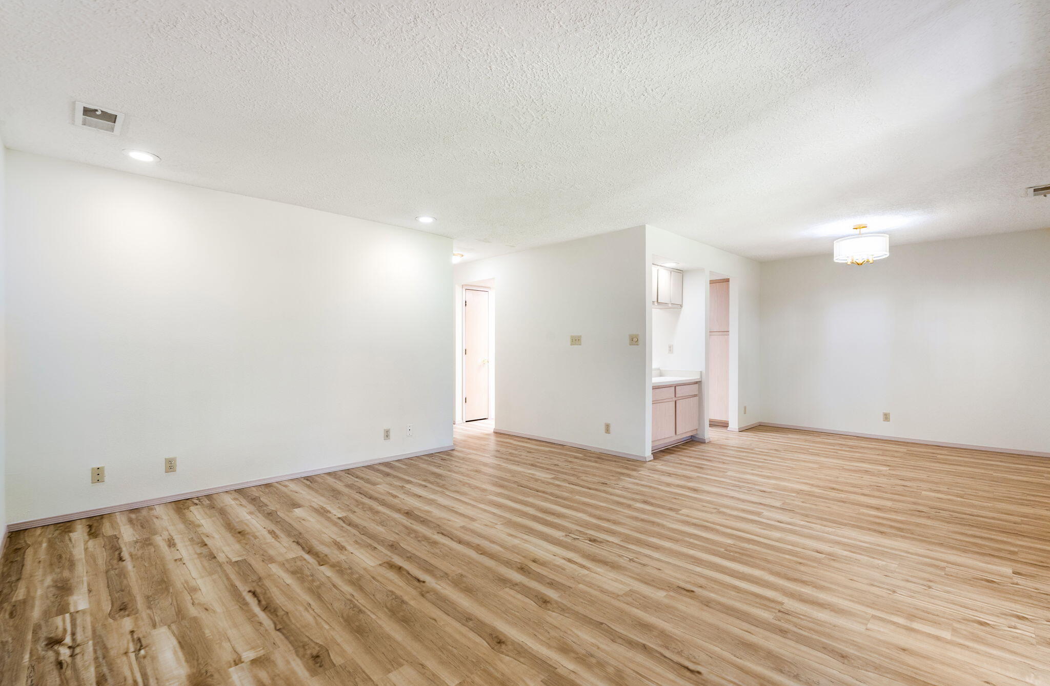 827 Country Club Drive SE APT 2B