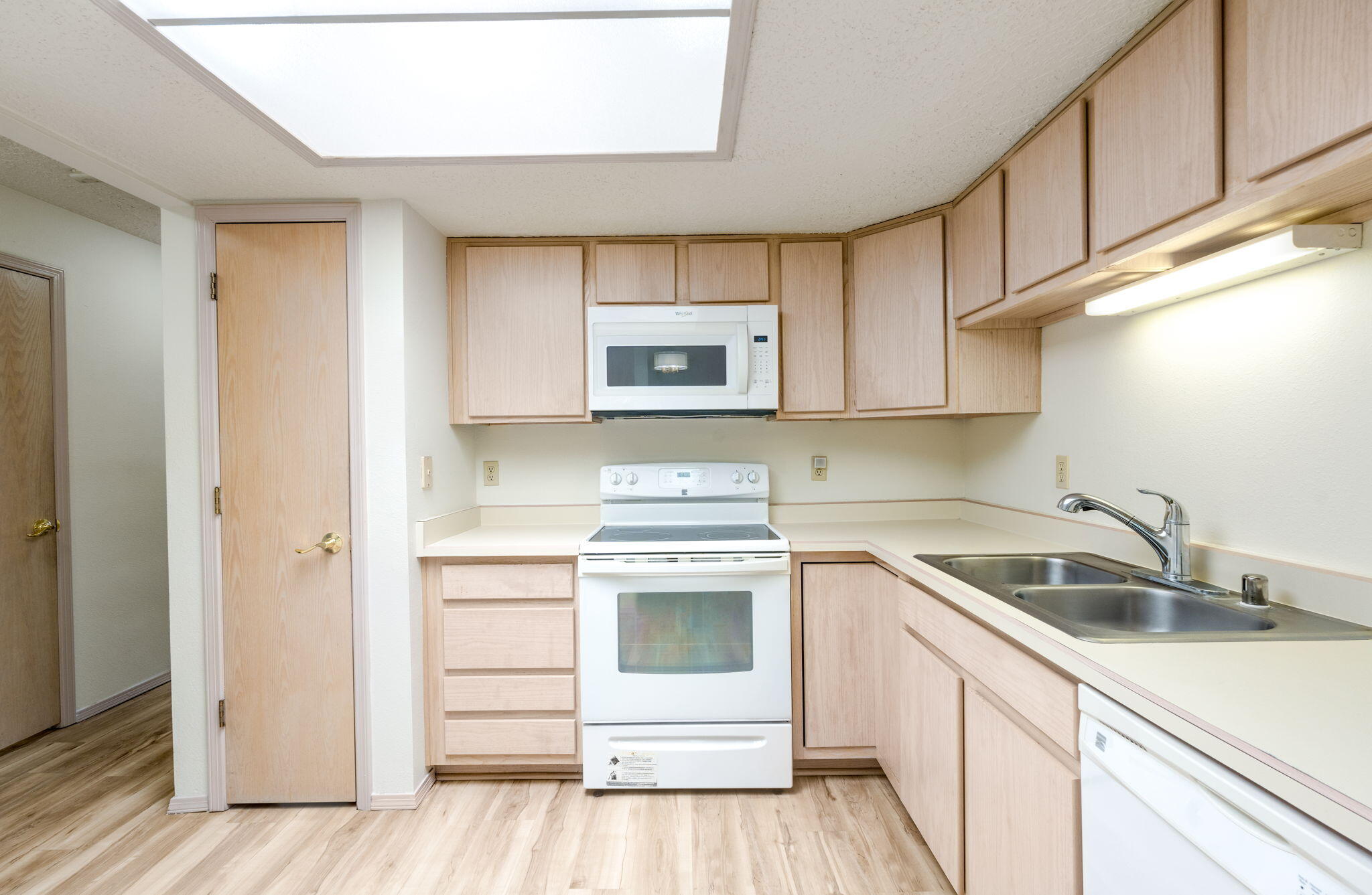 827 Country Club Drive SE APT 2B