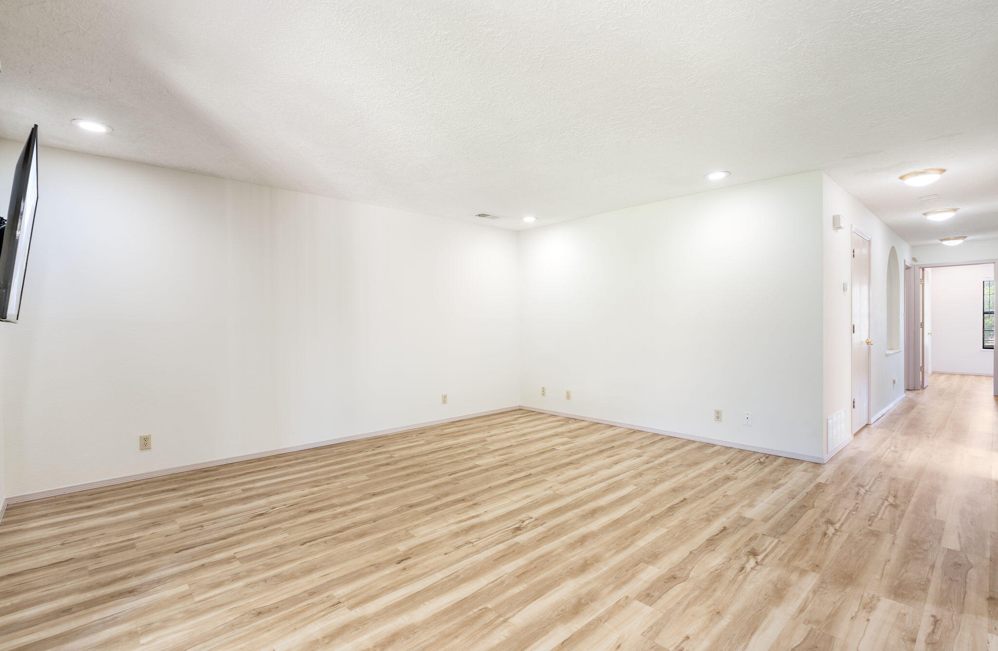 827 Country Club Drive SE APT 2B