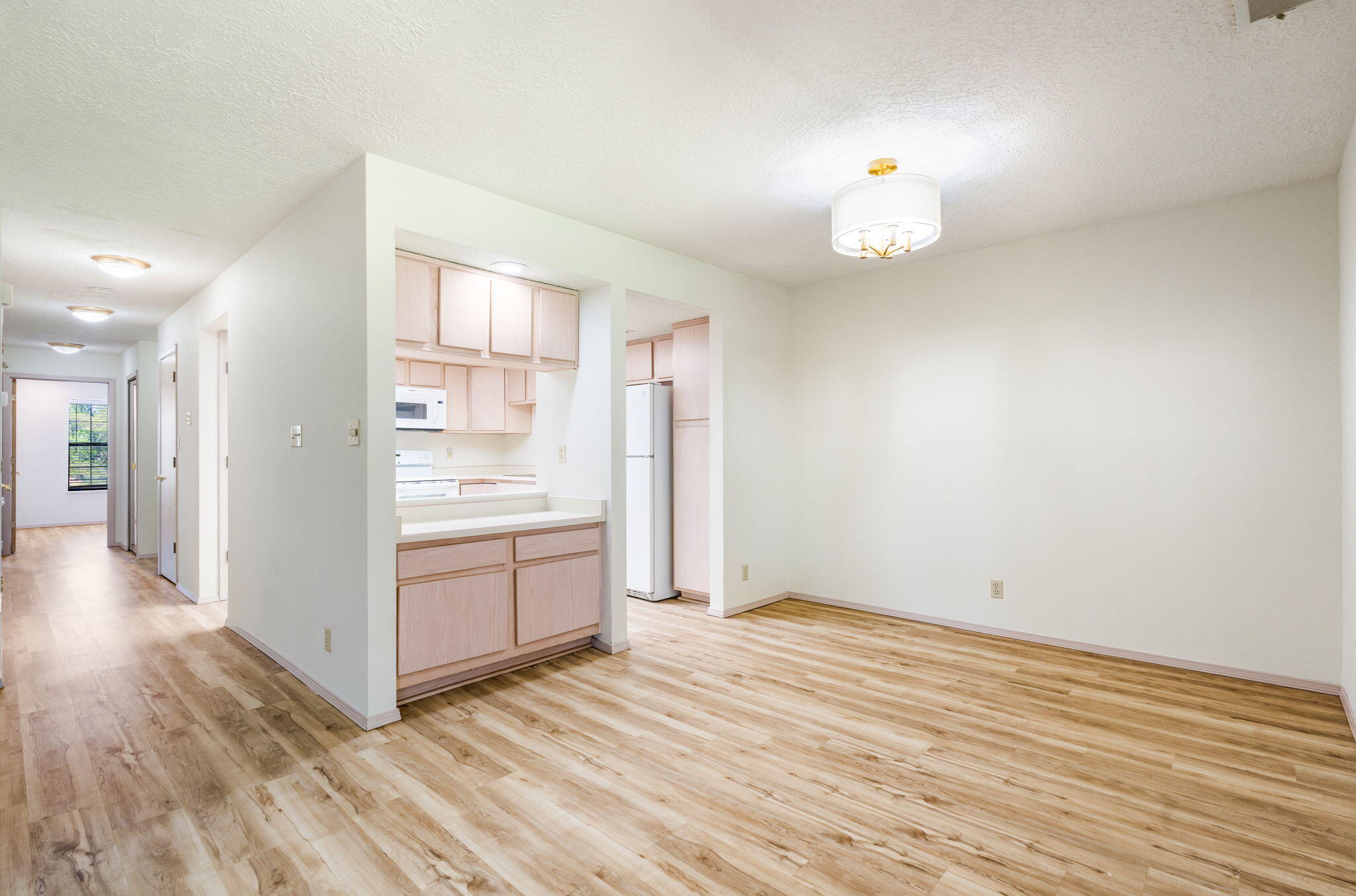 827 Country Club Drive SE APT 2B