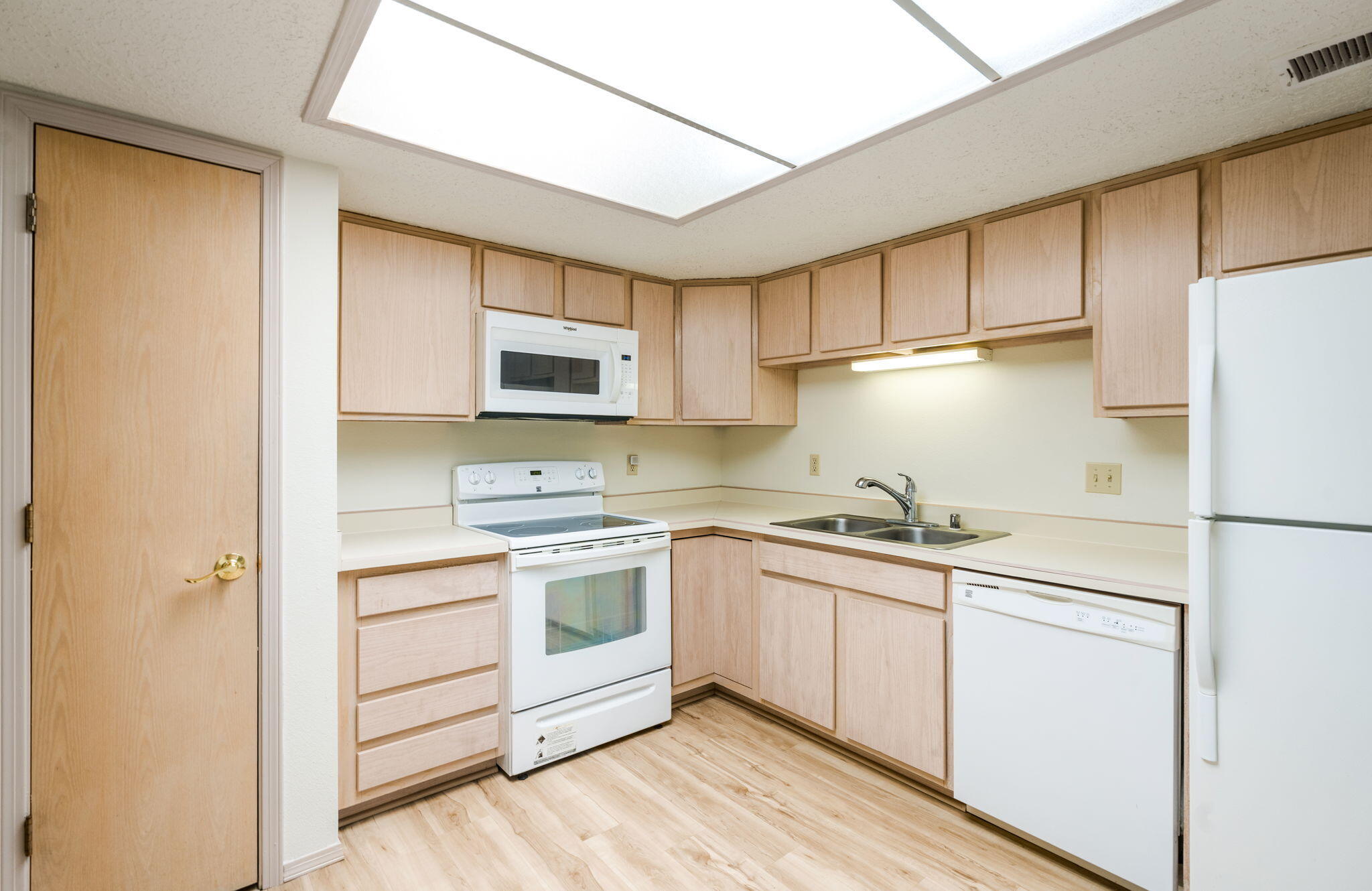 827 Country Club Drive SE APT 2B