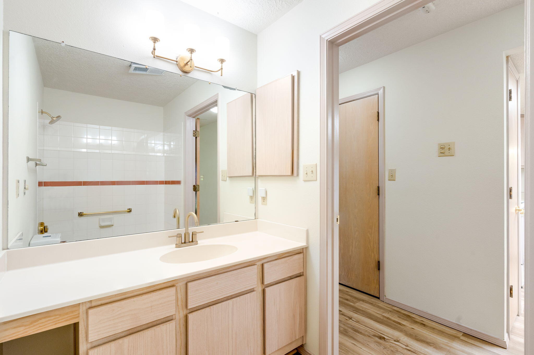827 Country Club Drive SE APT 2B