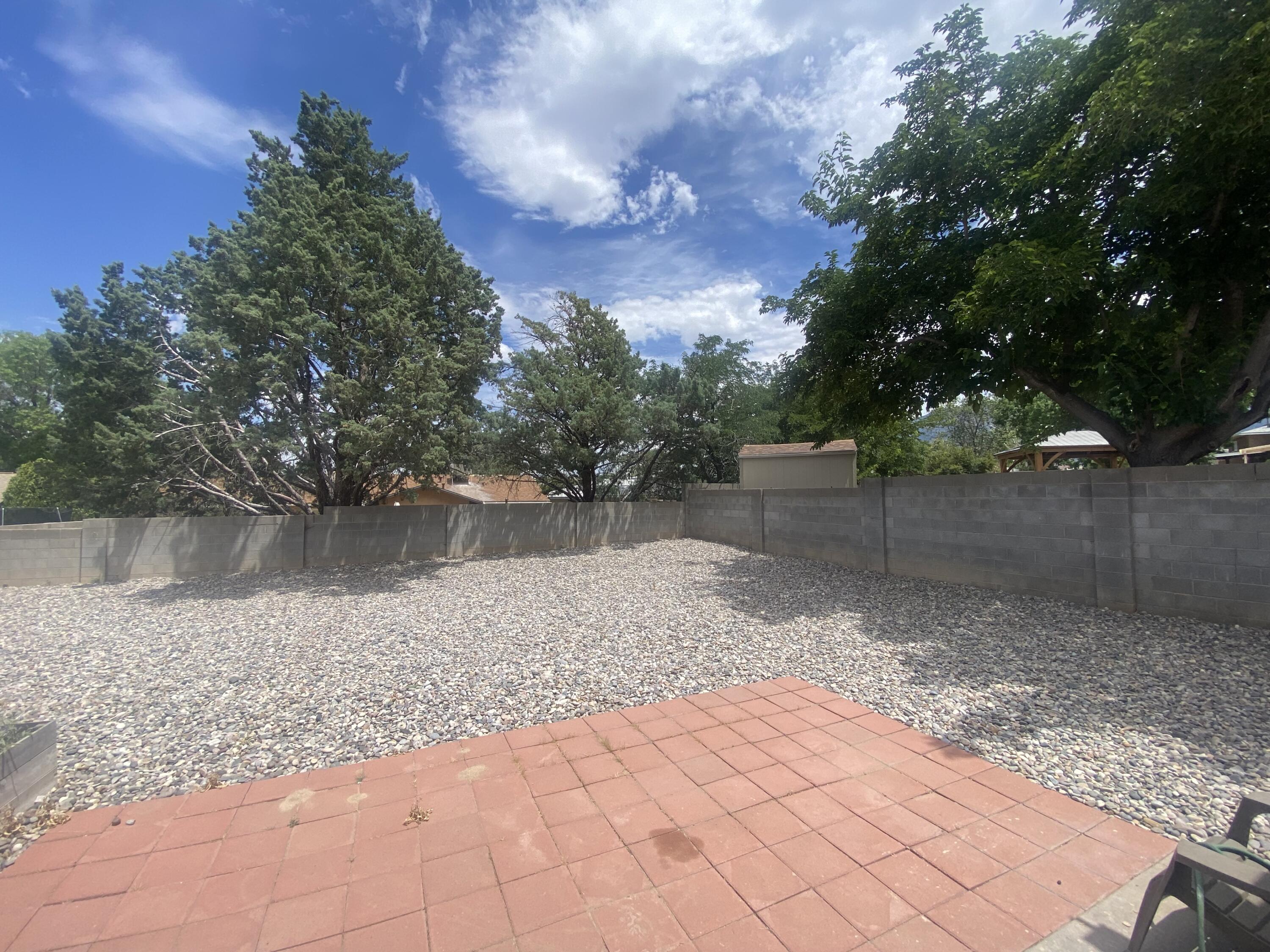 10501 Delicado Place NE