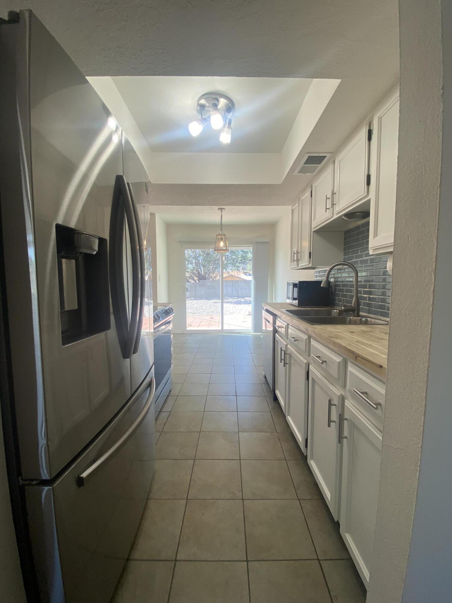 10501 Delicado Place NE