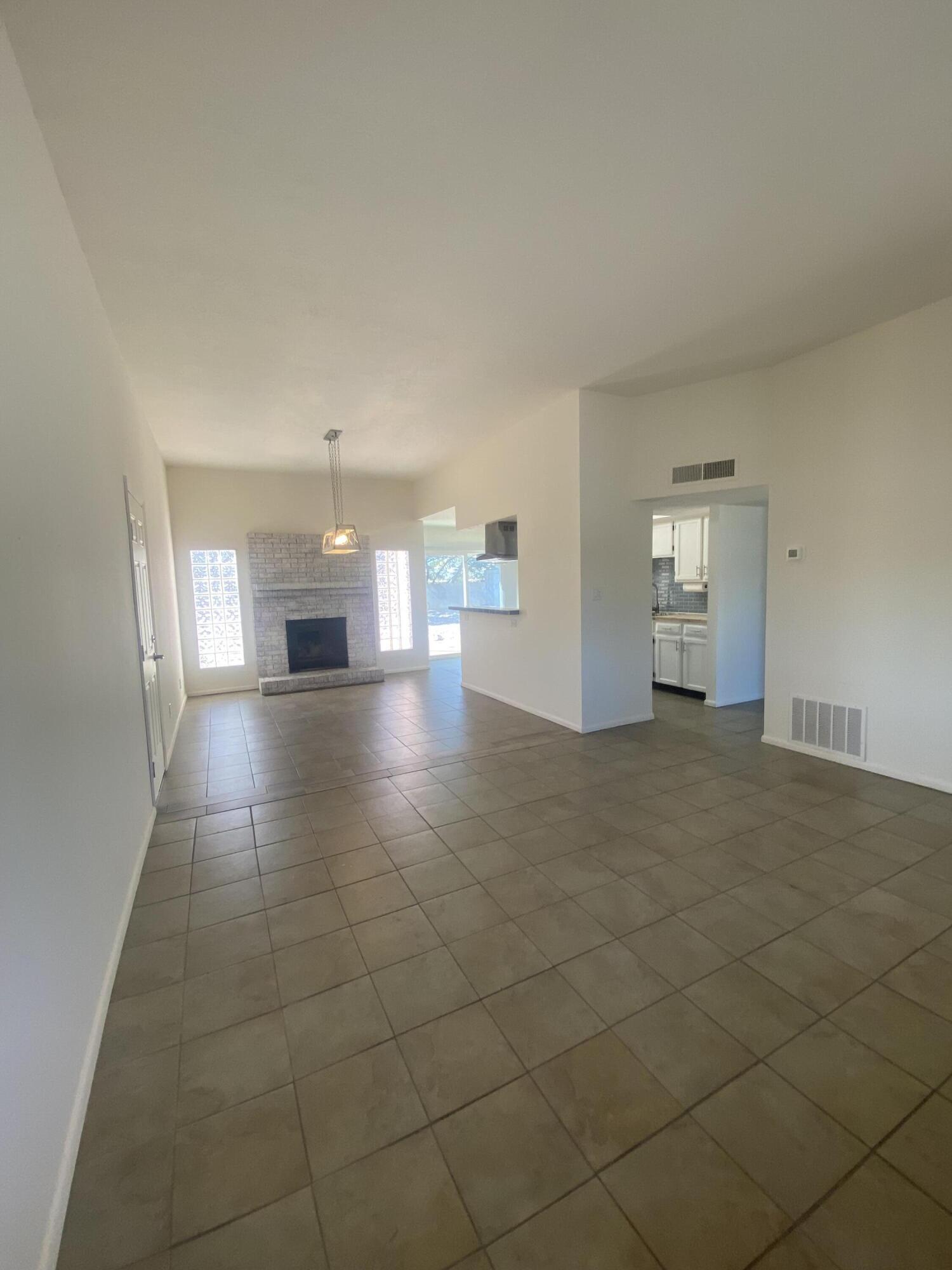 10501 Delicado Place NE