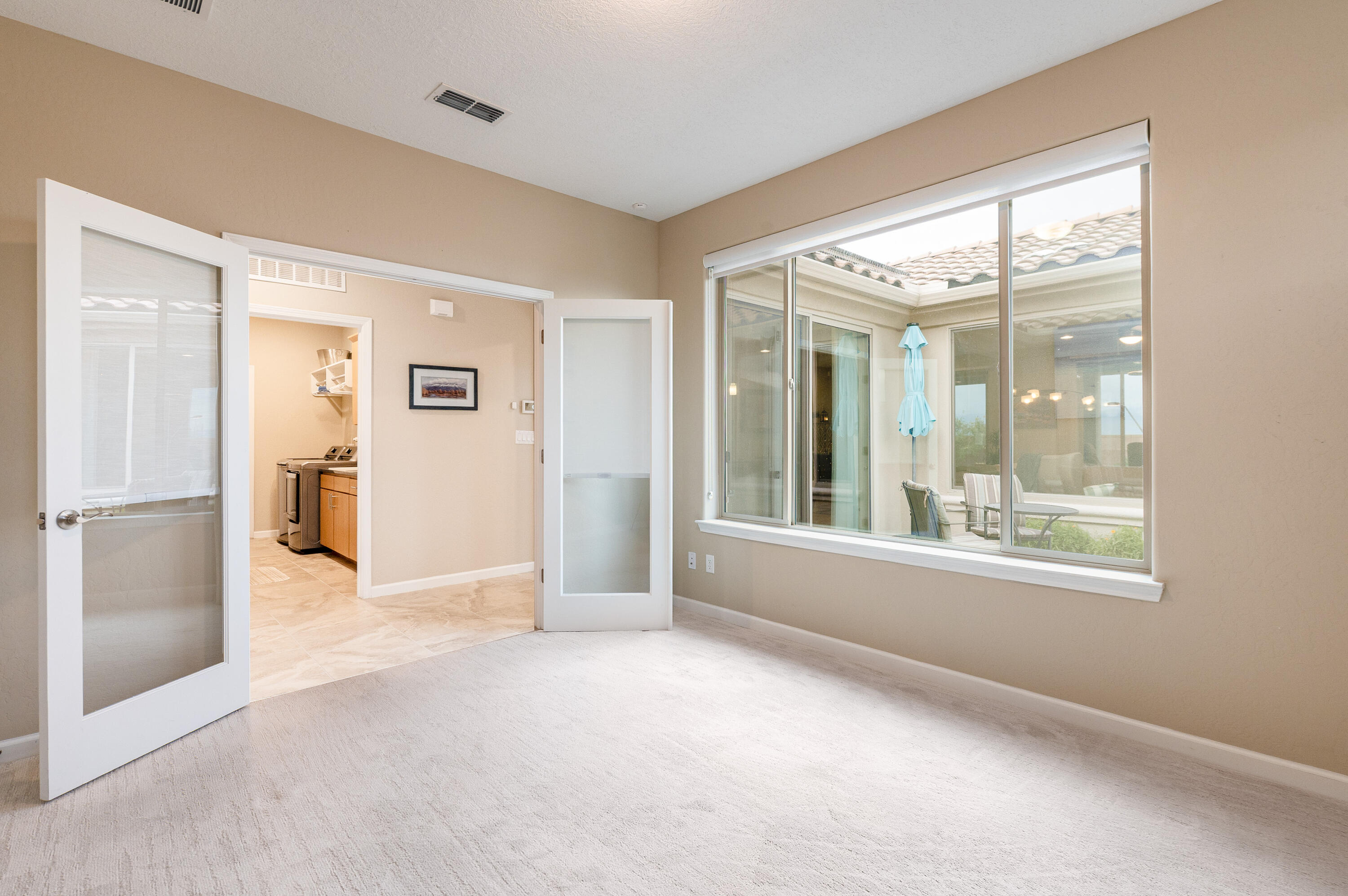 1600 Willow Canyon Trail NW