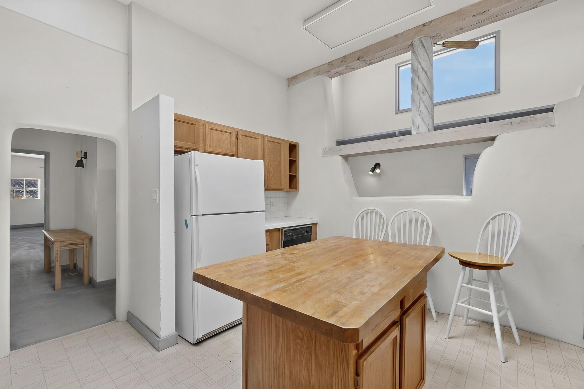 233 16th Street NW
