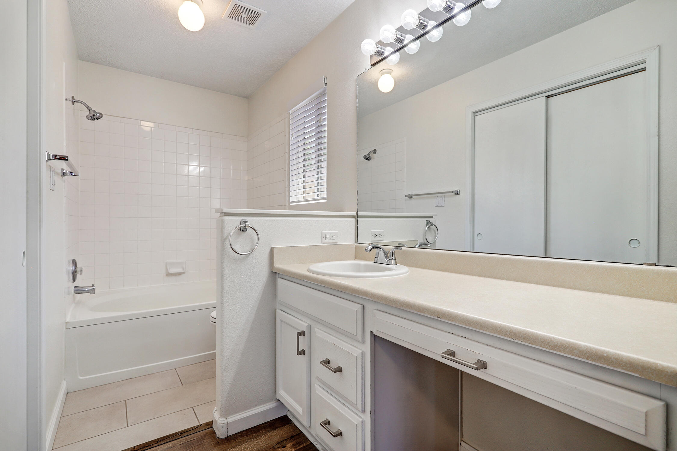 7817 Louisiana Boulevard NE UNIT 1801