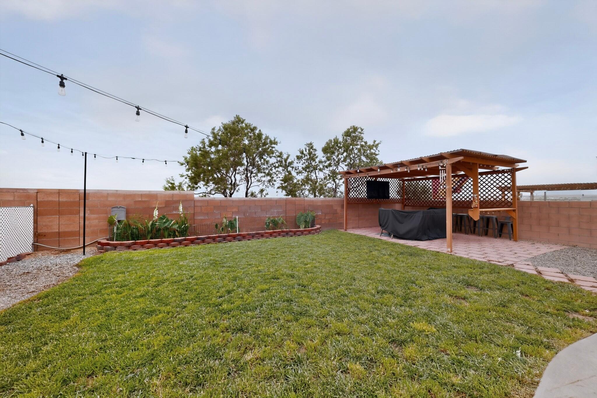 6232 N Nueva Espana Road NW