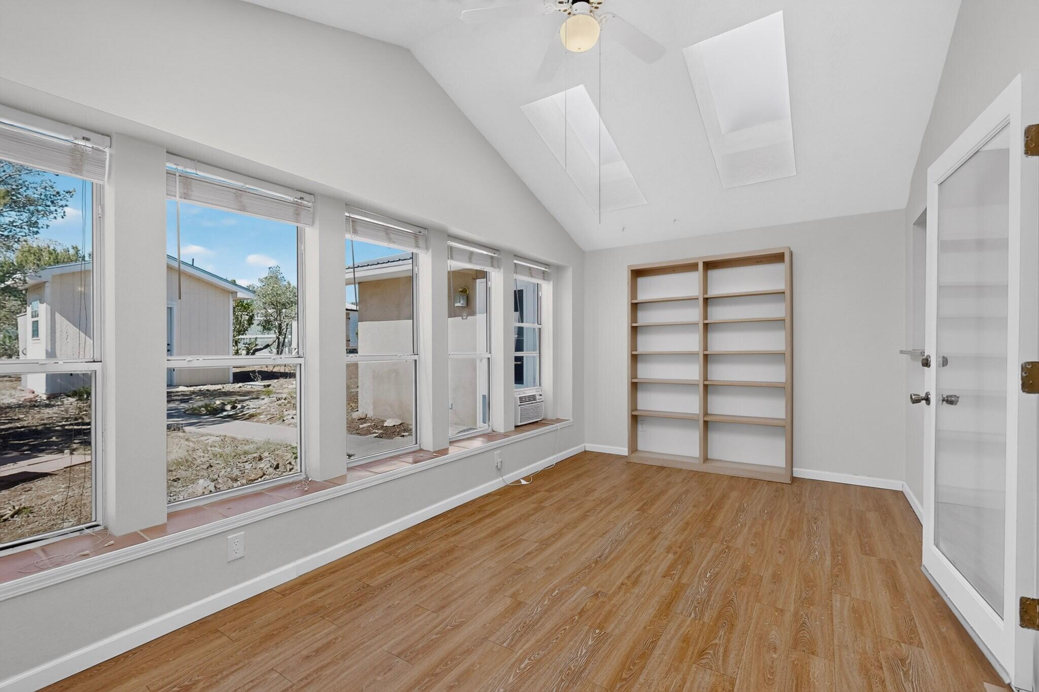 59 W Willard Road