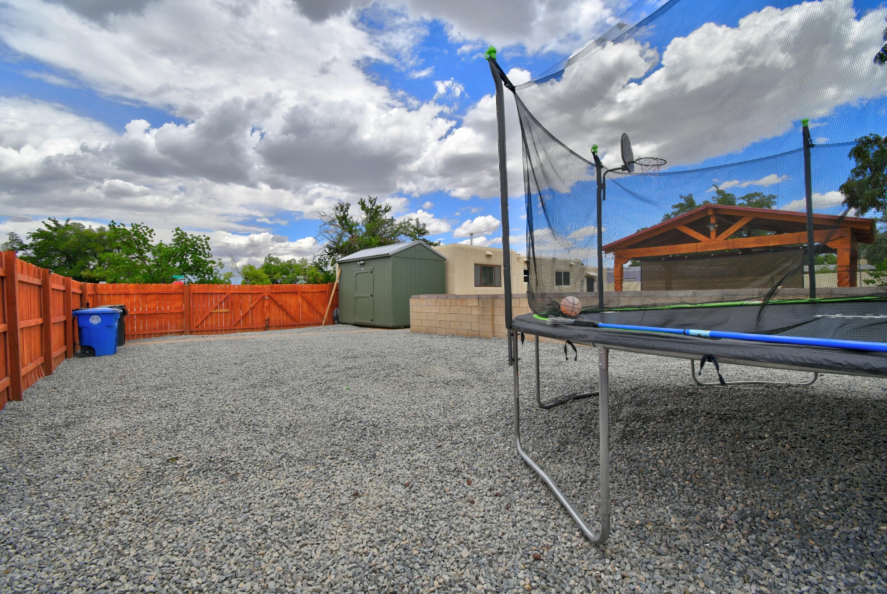 3802 Veranda Road NE