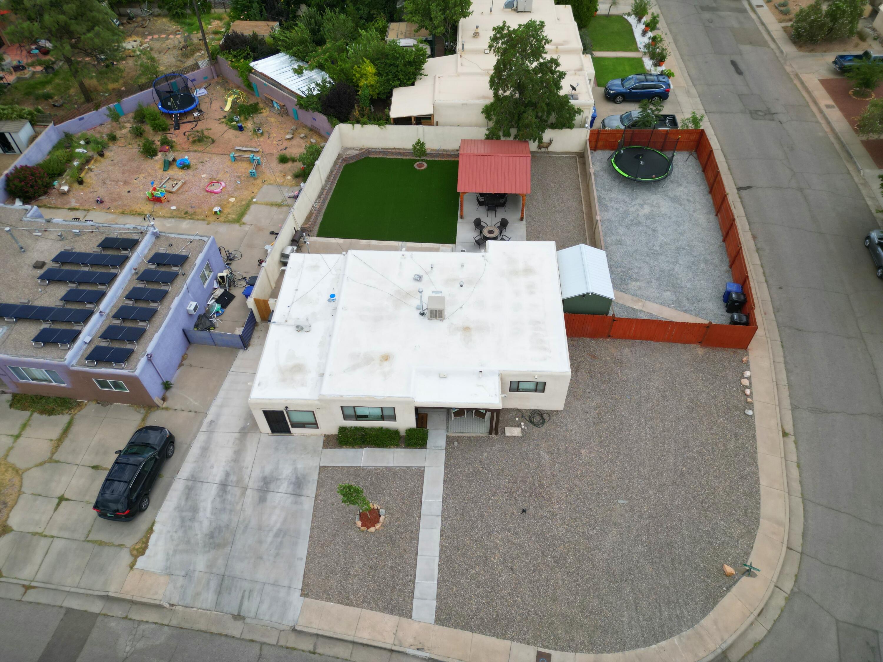 3802 Veranda Road NE