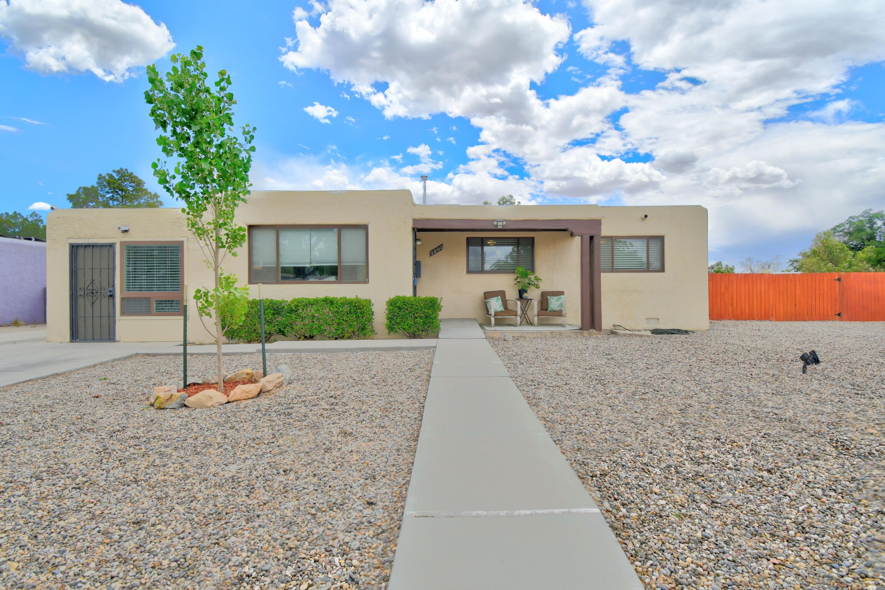 3802 Veranda Road NE