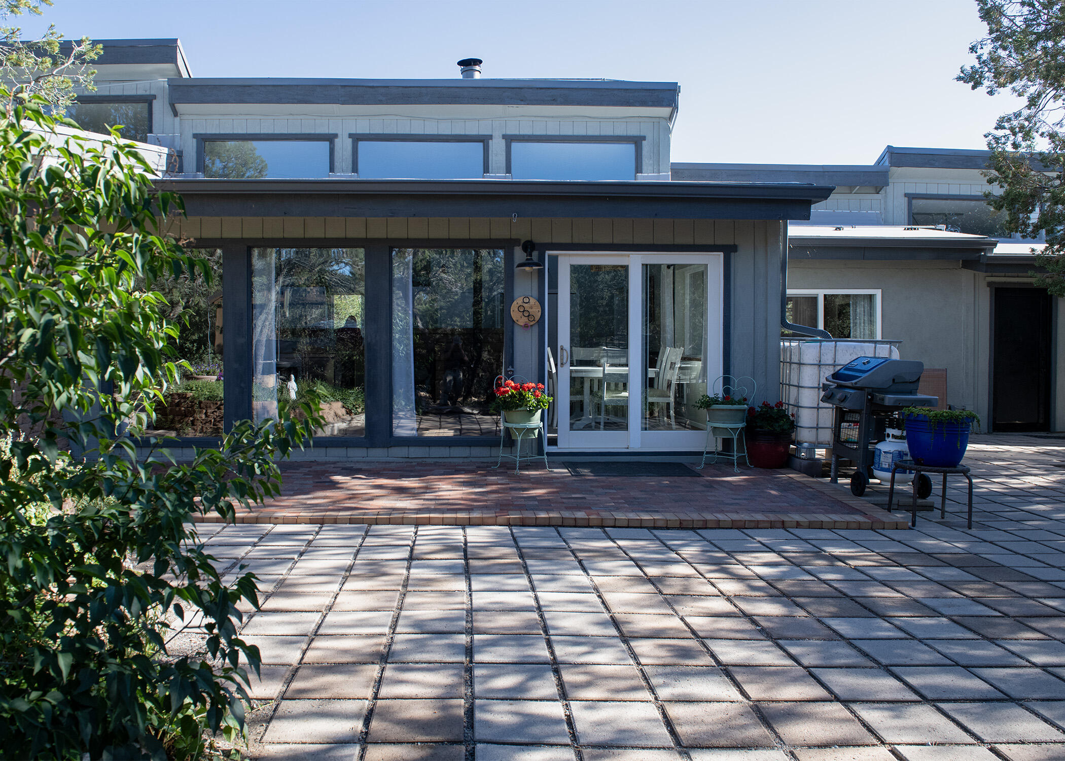 6 Oak Place