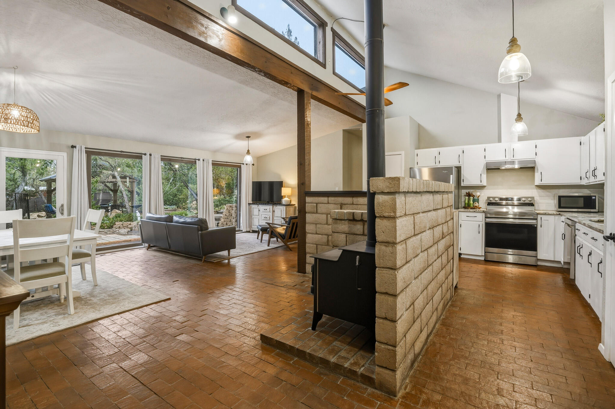 6 Oak Place