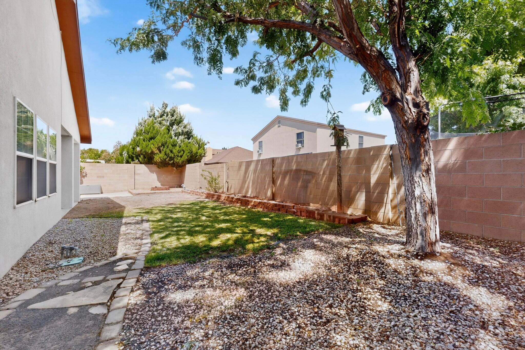 7105 Luz De La Luna Place NW
