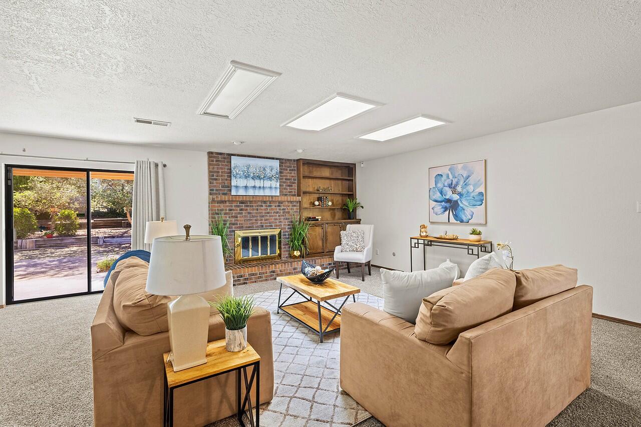 4112 Blue Ridge Place NE