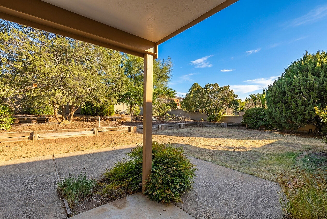 4112 Blue Ridge Place NE