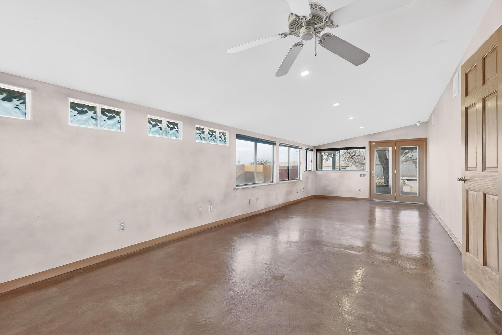 1711 El Camino Real Street