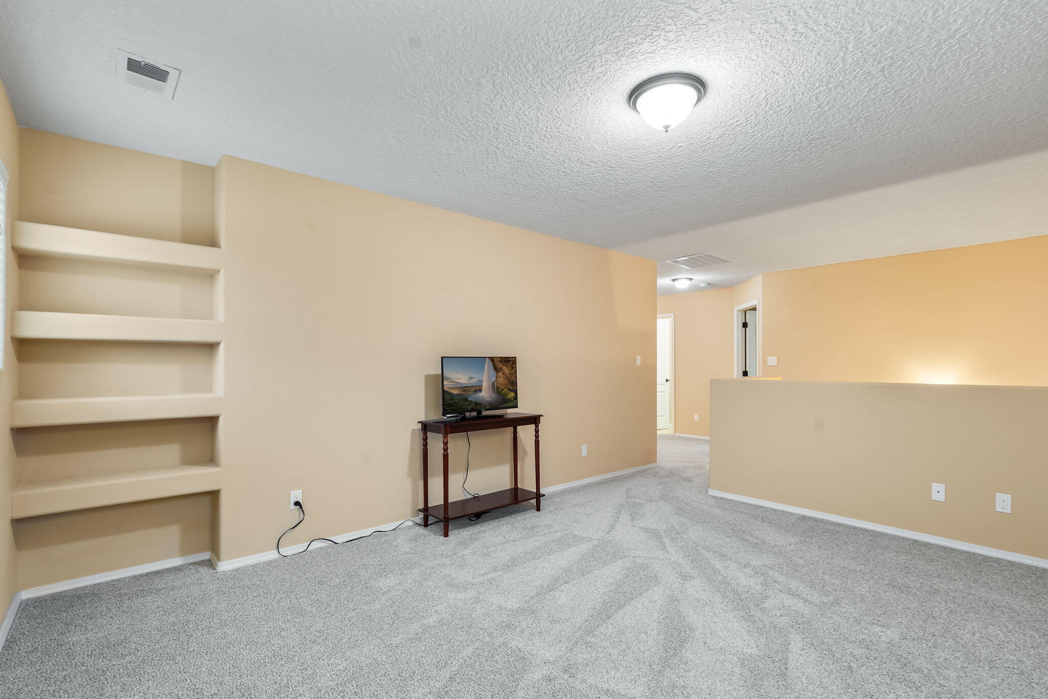 6248 Nueva Espana Road NW
