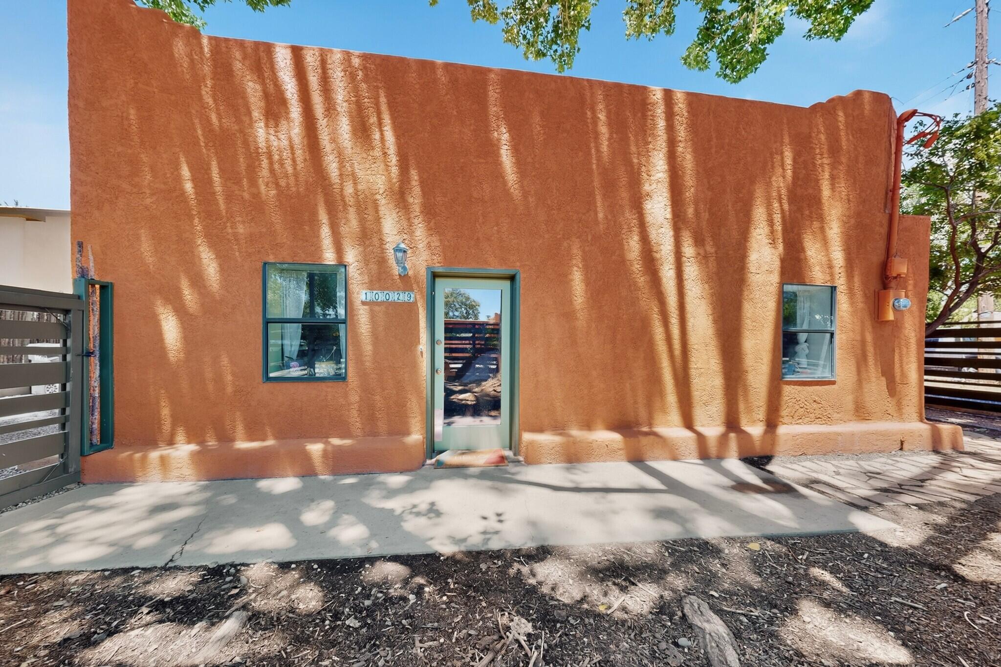 10029 Guadalupe Trail NW