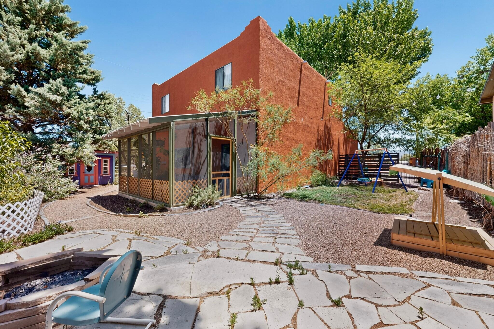 10029 Guadalupe Trail NW