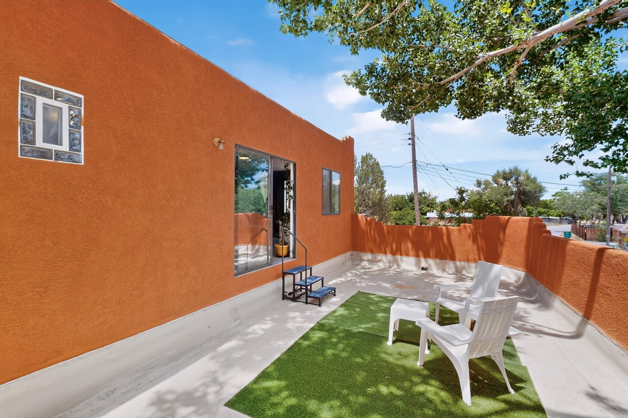 10029 Guadalupe Trail NW