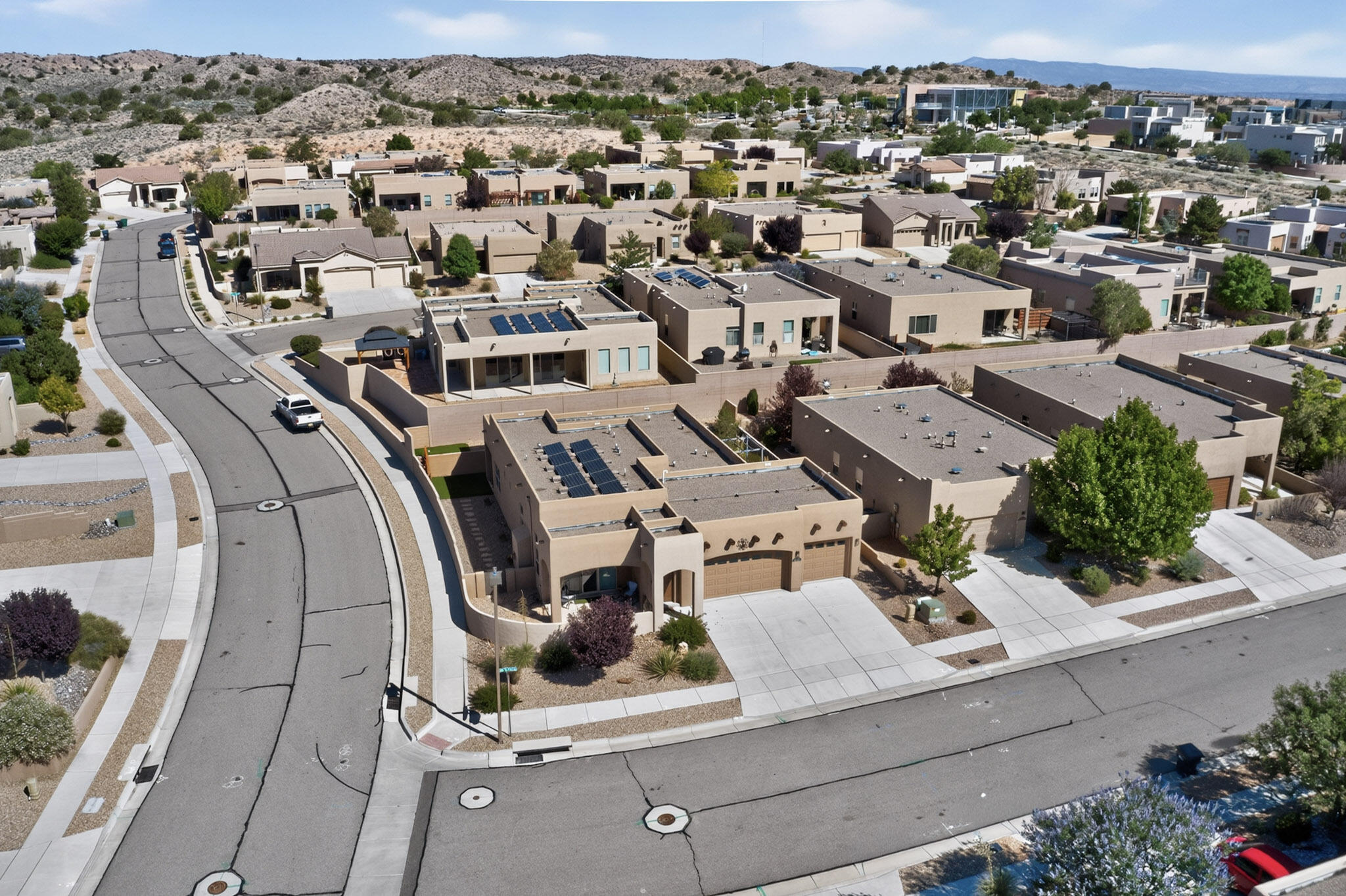 6101 Santa Fe Trail Drive NE