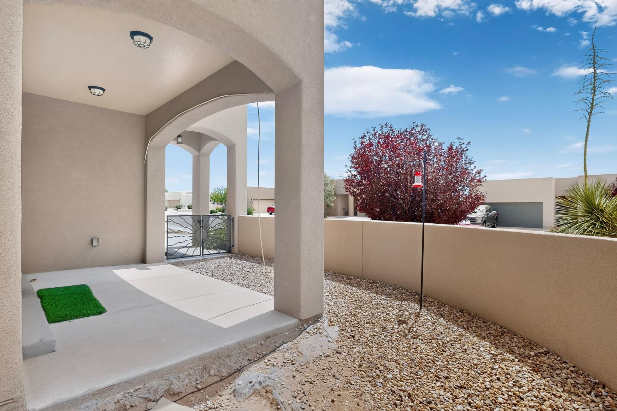 6101 Santa Fe Trail Drive NE