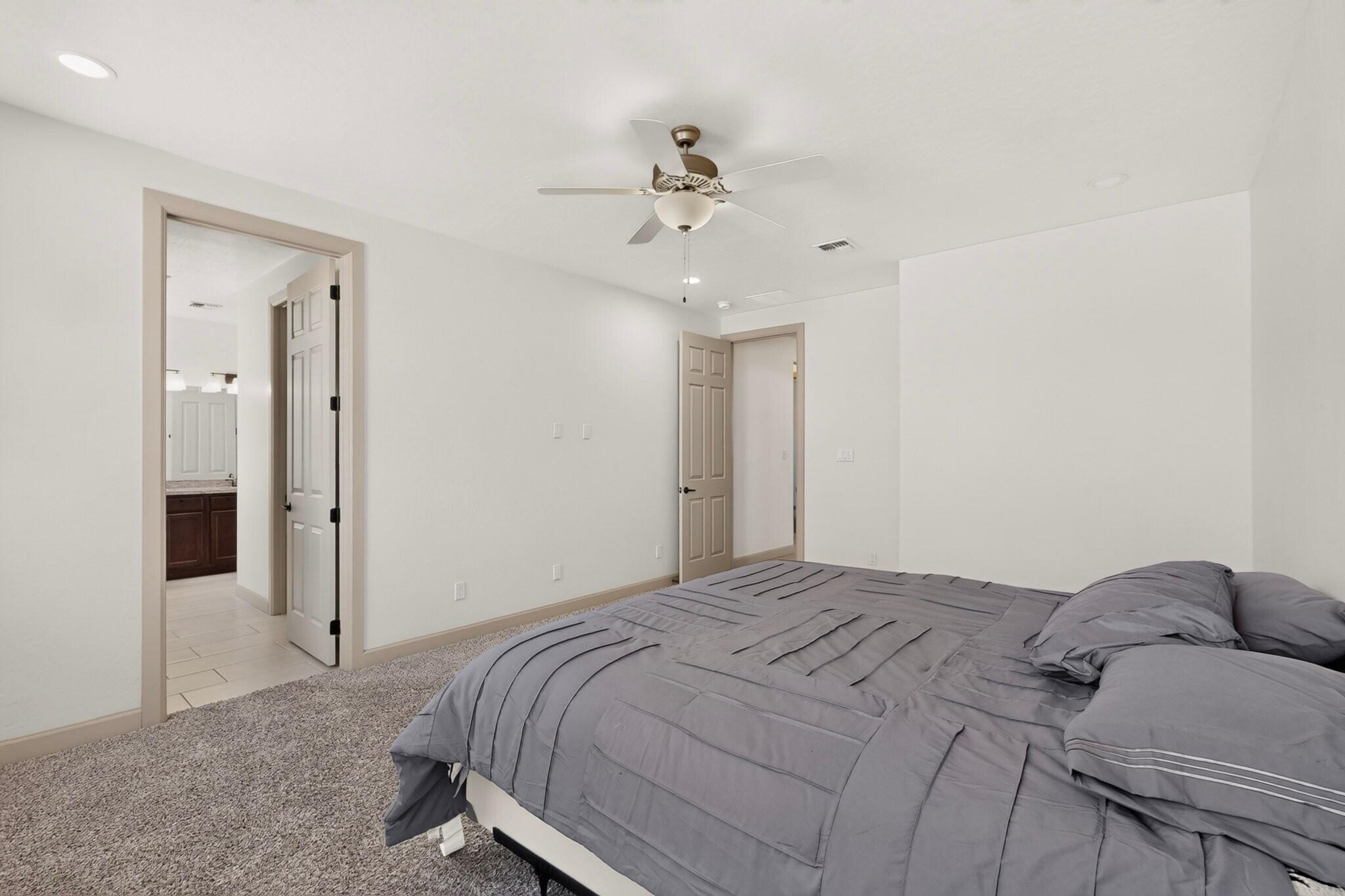 6101 Santa Fe Trail Drive NE