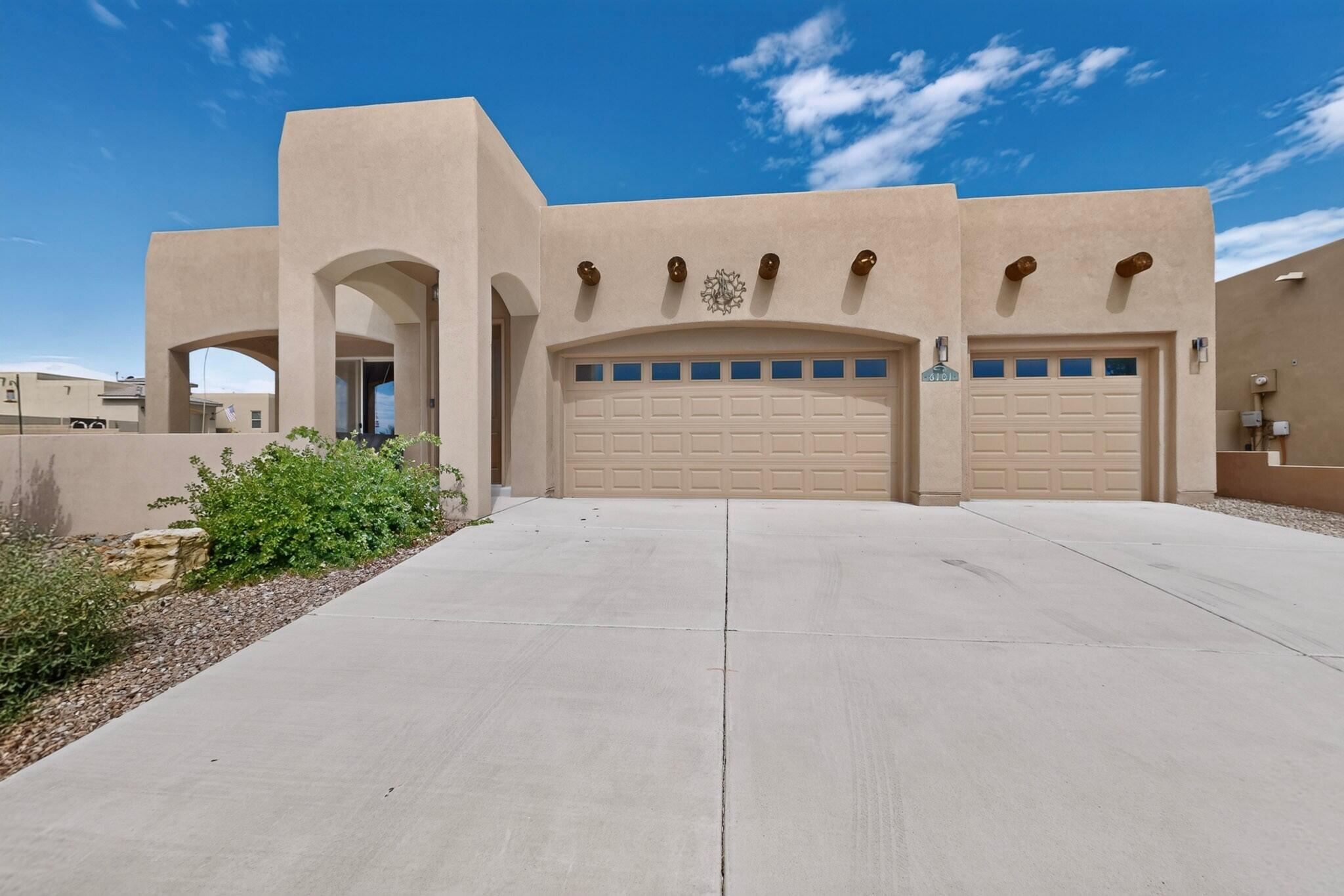 6101 Santa Fe Trail Drive NE