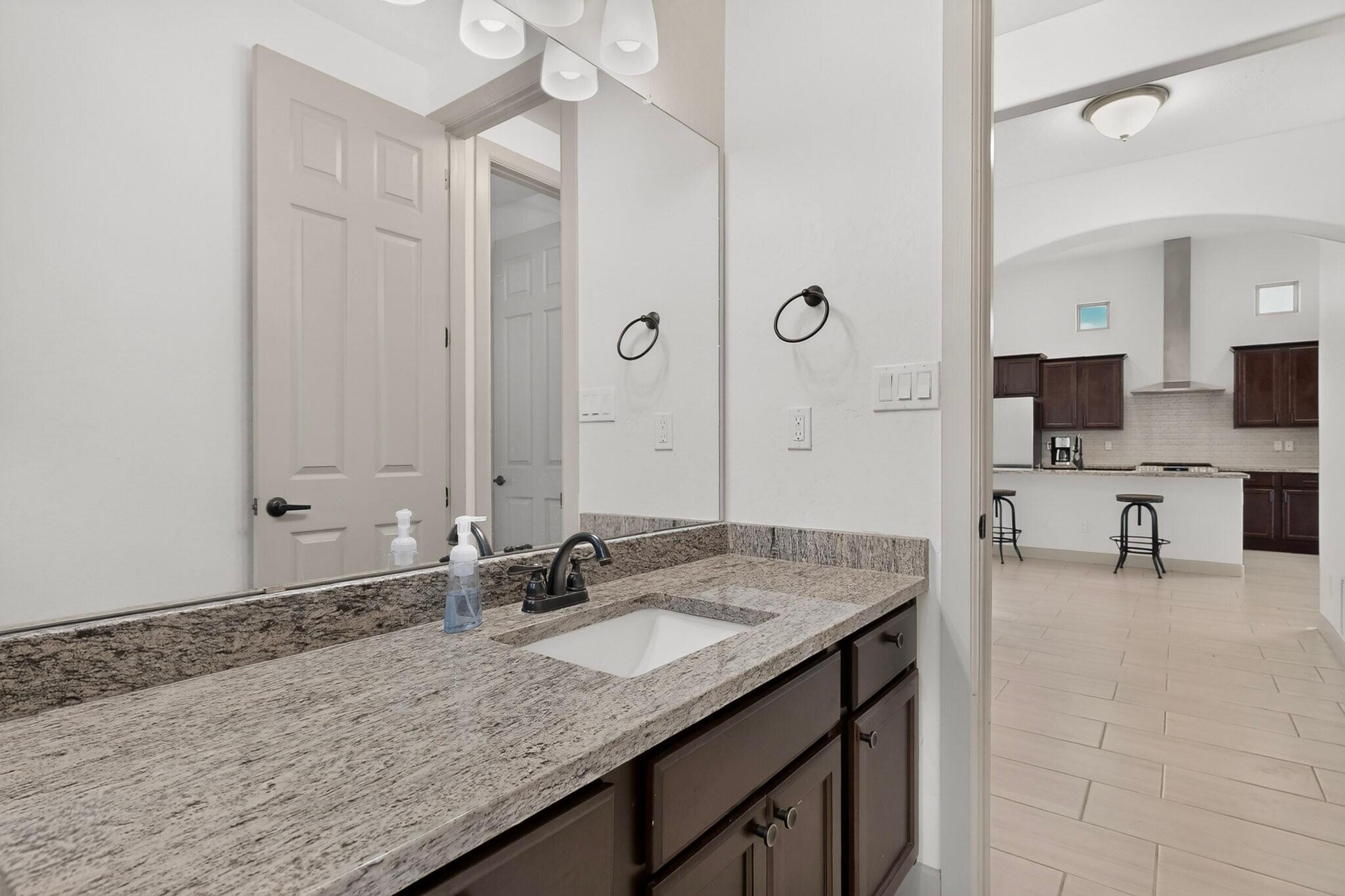 6101 Santa Fe Trail Drive NE