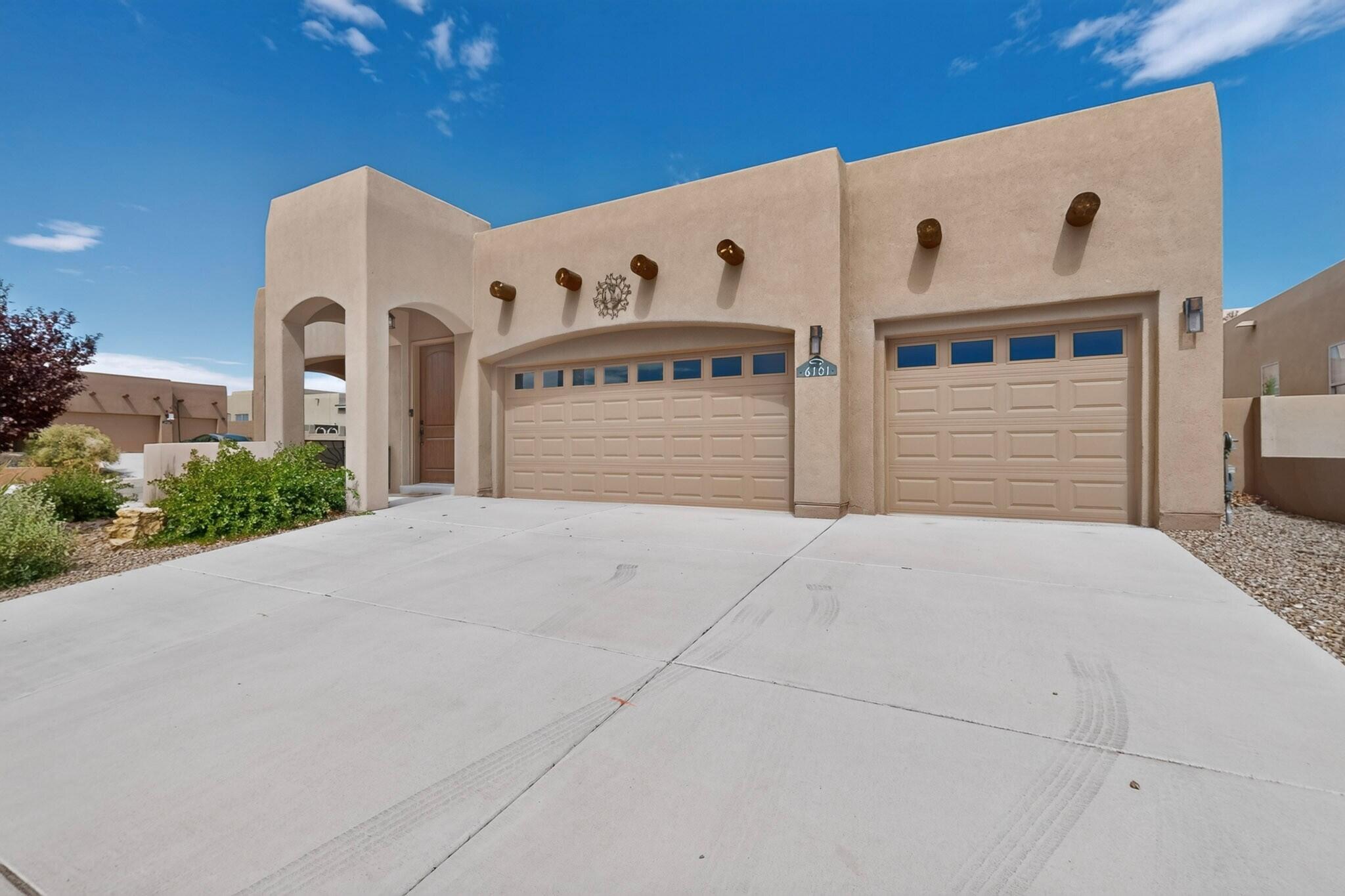 6101 Santa Fe Trail Drive NE