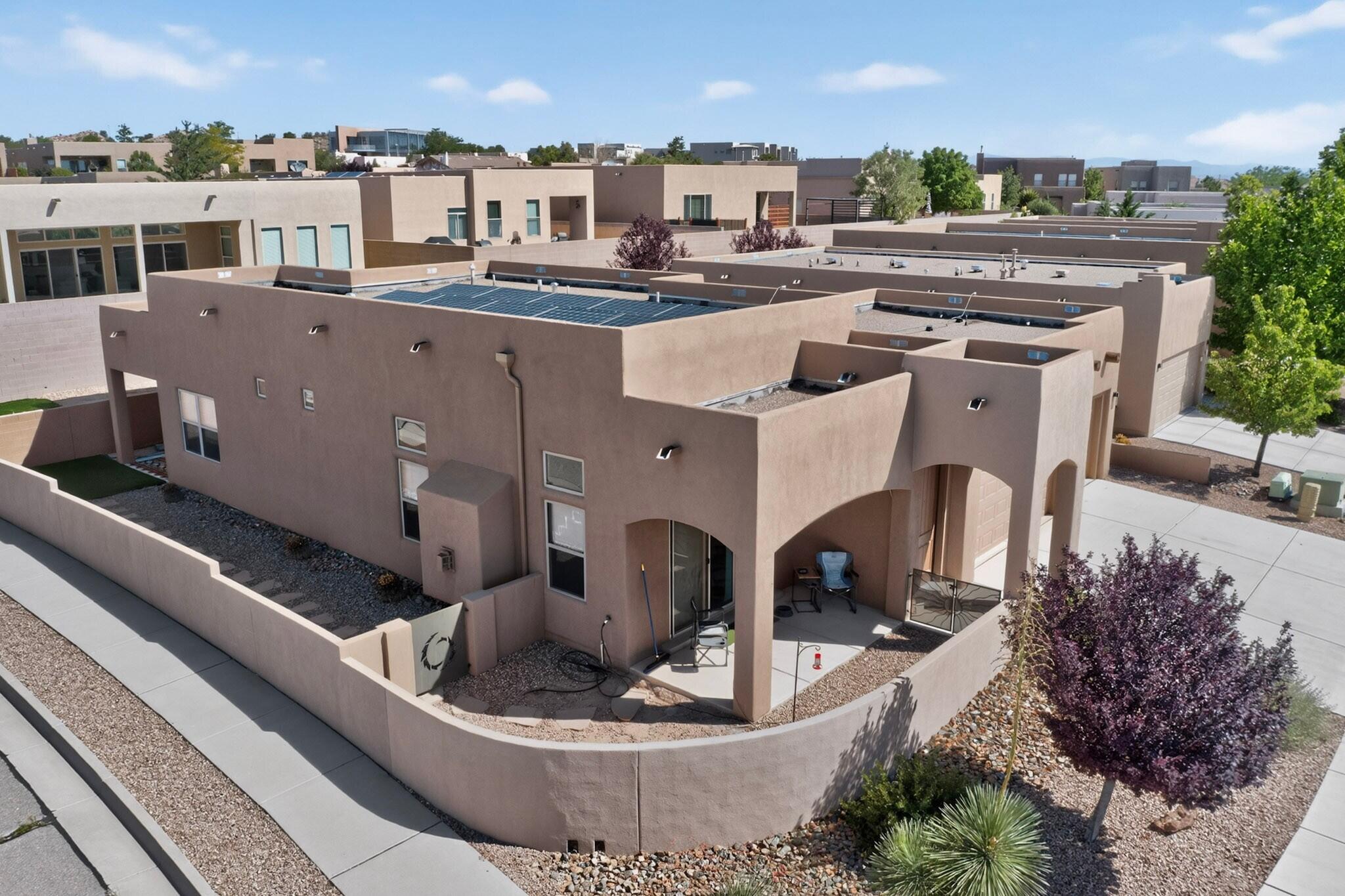 6101 Santa Fe Trail Drive NE