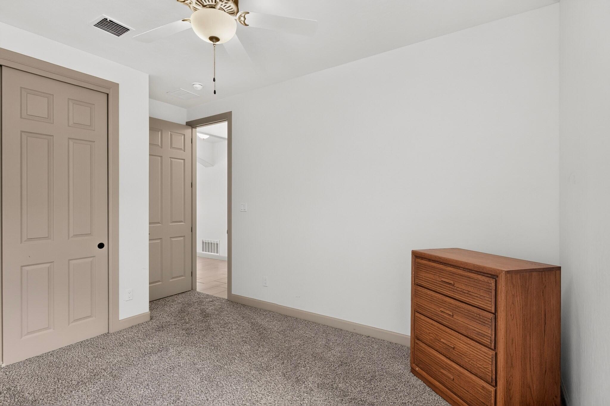 6101 Santa Fe Trail Drive NE