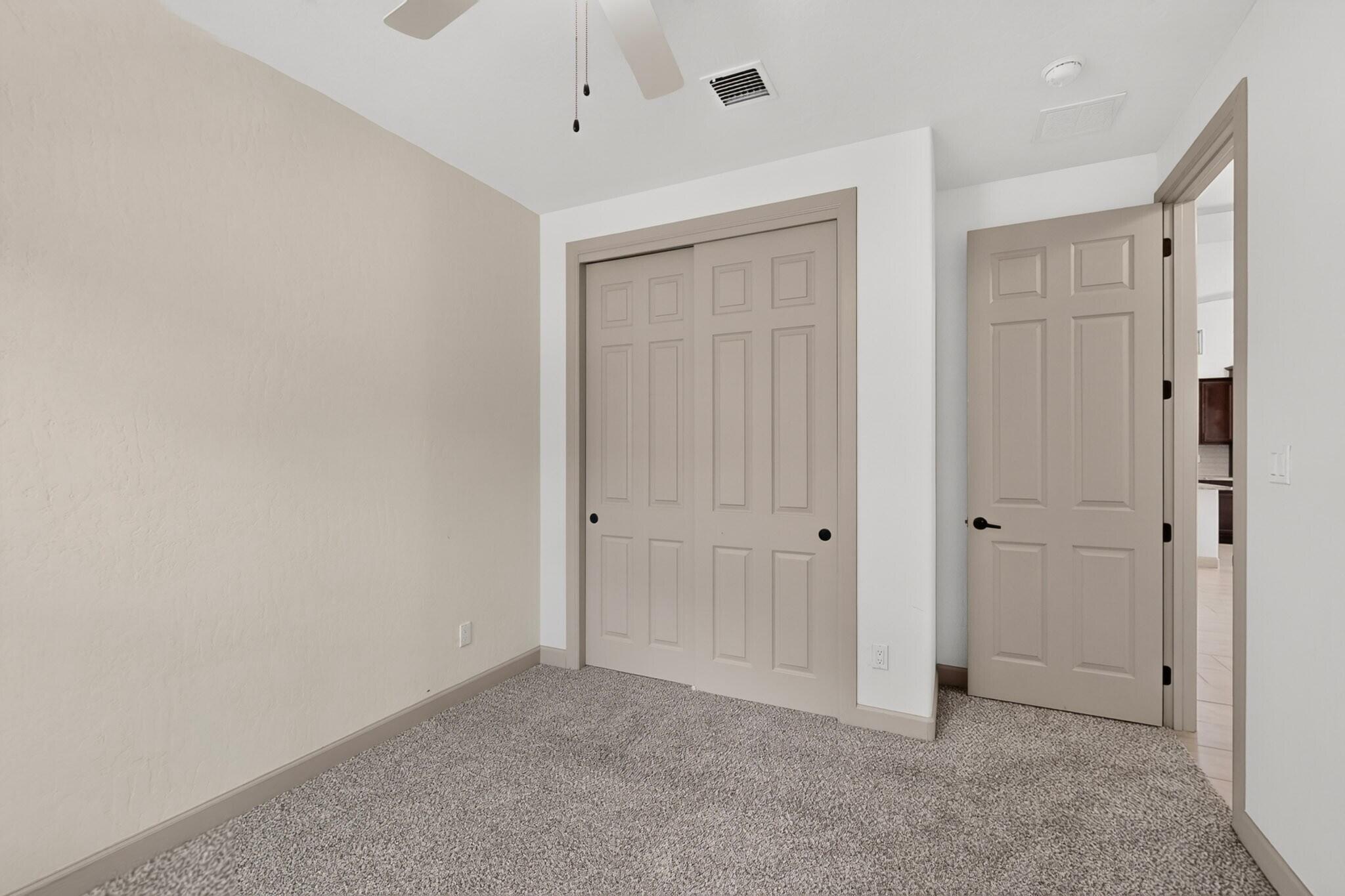 6101 Santa Fe Trail Drive NE