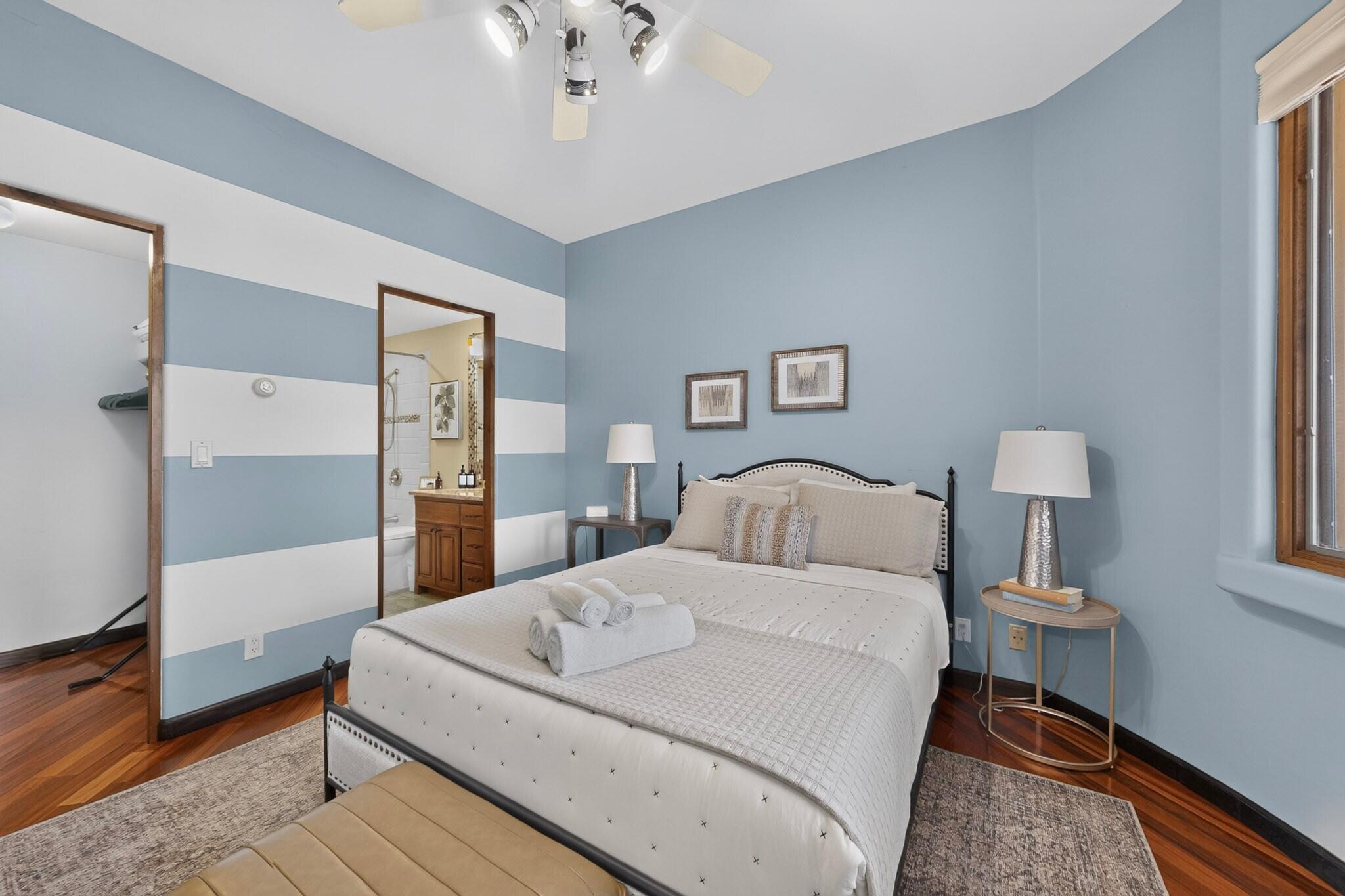 10901 Elena Drive NE